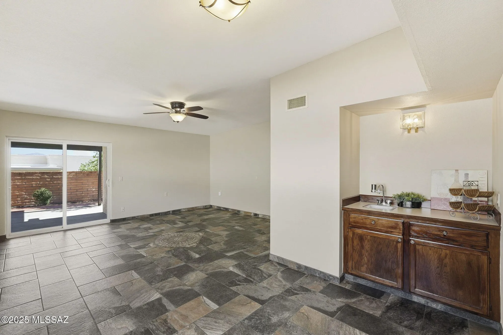 Property Slideshow image 8 of 34 | 375 s placita la paz, Green Valley, AZ, 85614