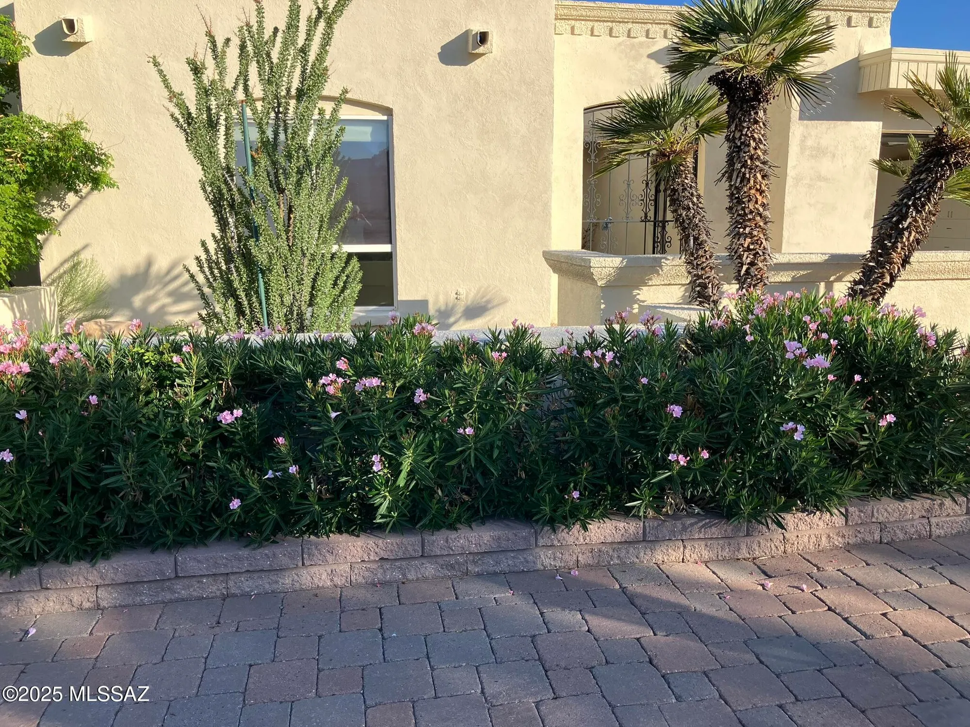 Property Slideshow image 14 of 50 | 2542 w casas dr, Tucson, AZ, 85742