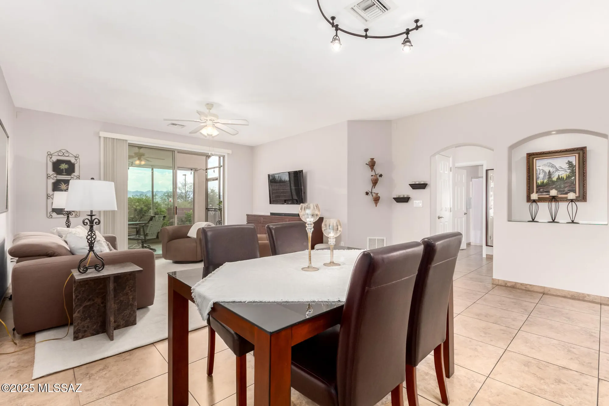 Property Slideshow image 9 of 39 | 1166 n laramie ln, Green Valley, AZ, 85614