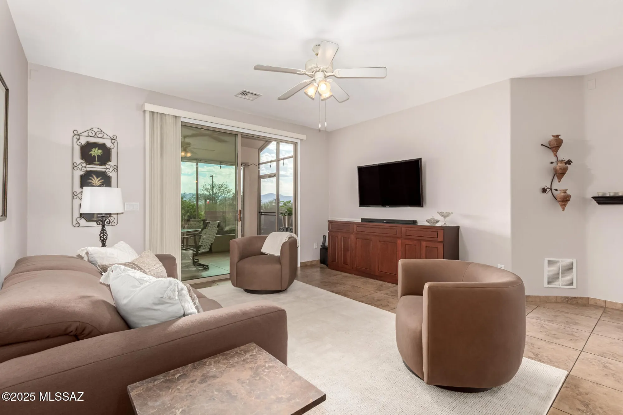 Property Slideshow image 6 of 39 | 1166 n laramie ln, Green Valley, AZ, 85614