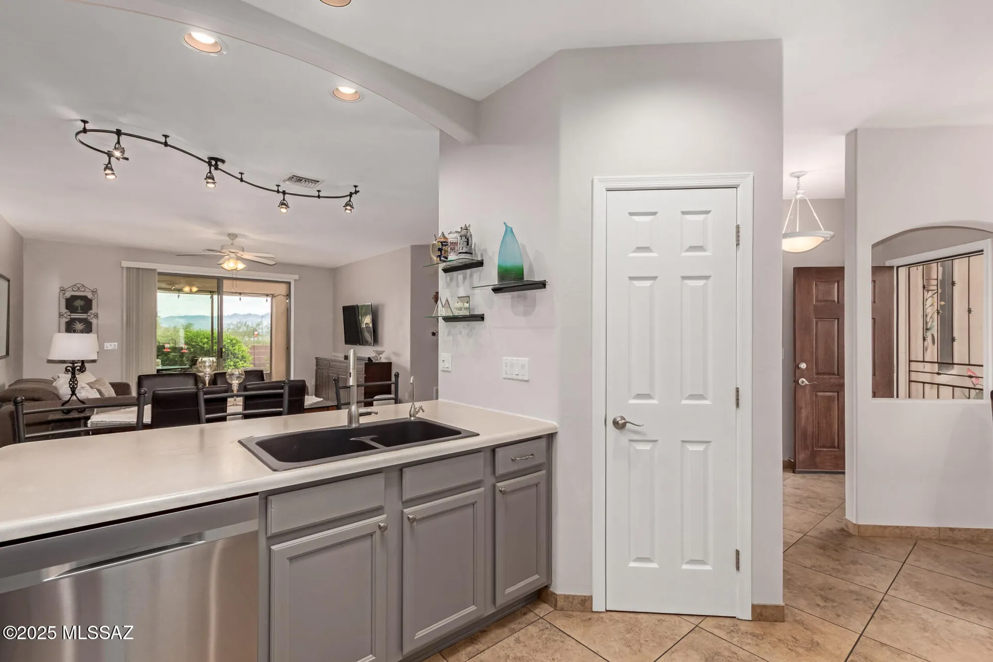 Property Slideshow image 18 of 39 | 1166 n laramie ln, Green Valley, AZ, 85614