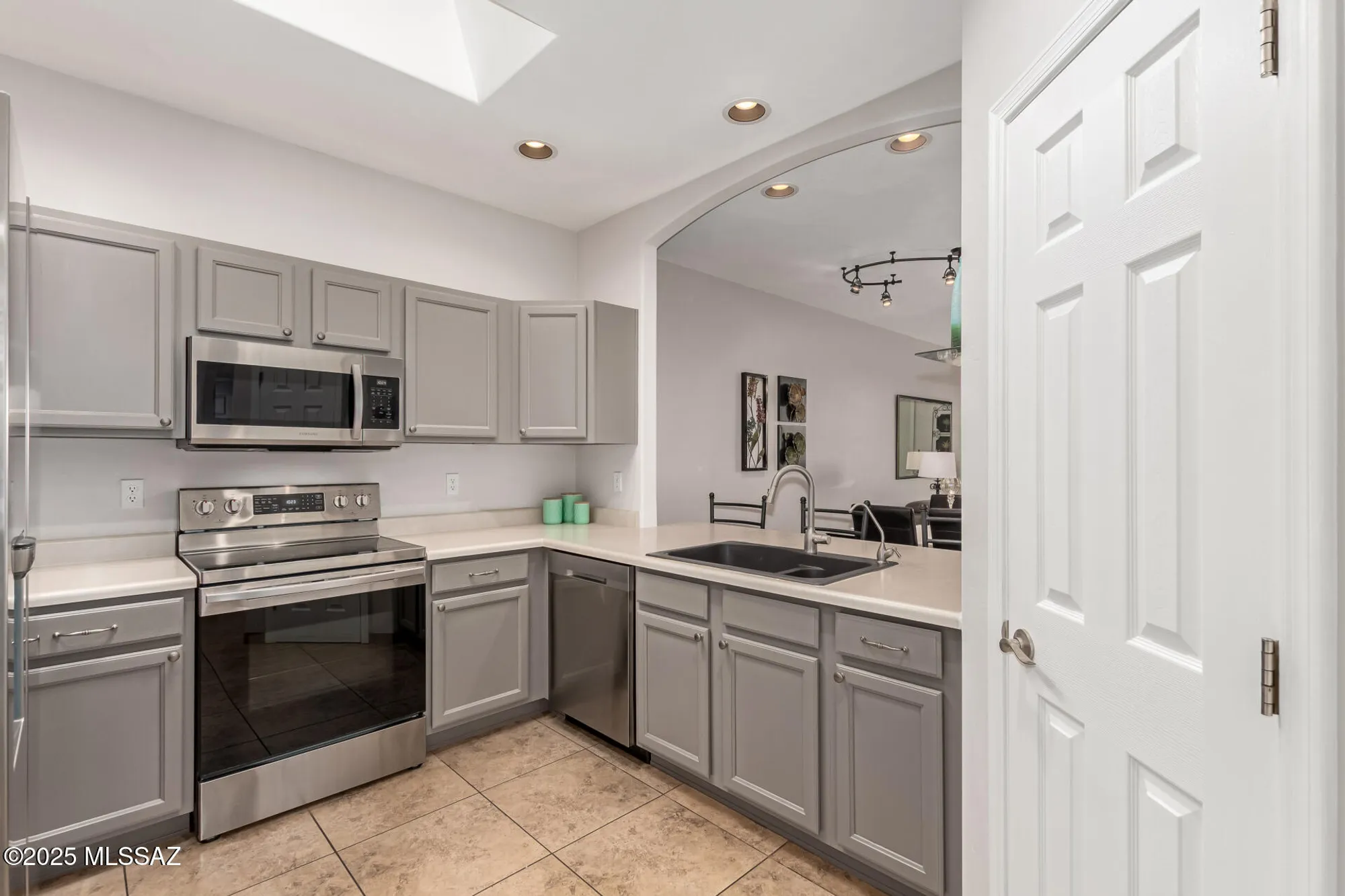 Property Slideshow image 15 of 39 | 1166 n laramie ln, Green Valley, AZ, 85614