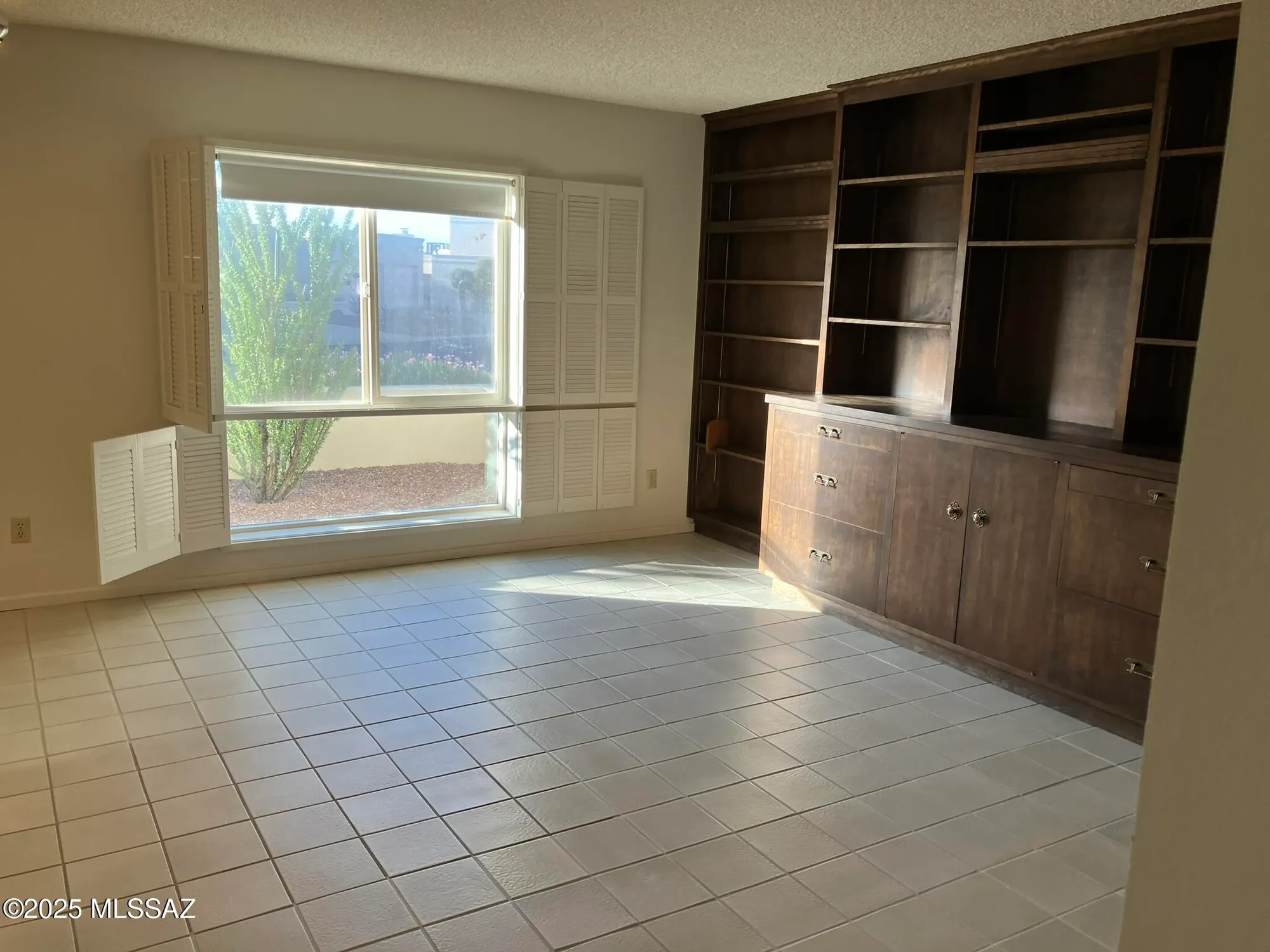 Property Slideshow image 35 of 50 | 2542 w casas dr, Tucson, AZ, 85742