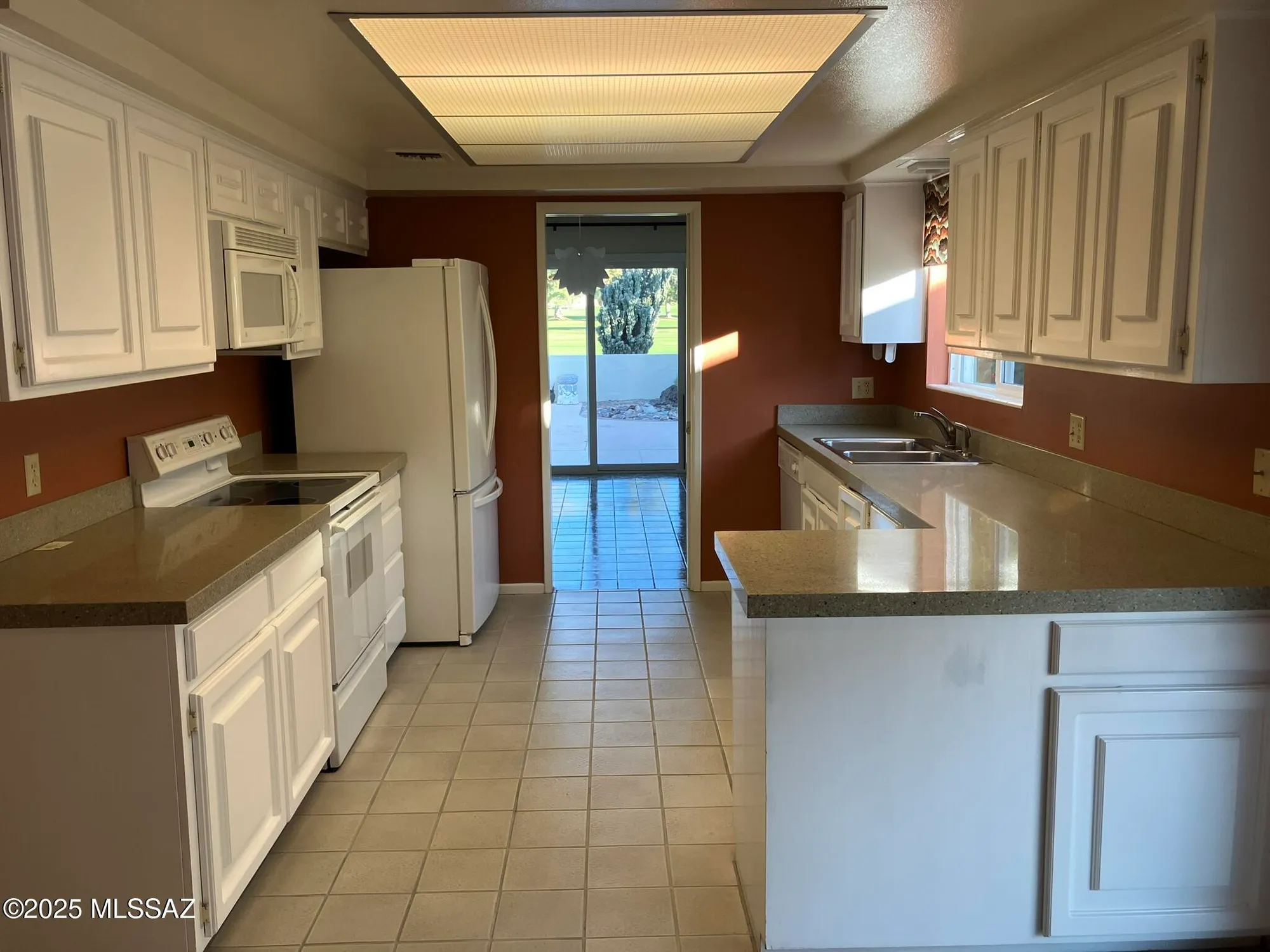 Property Slideshow image 26 of 50 | 2542 w casas dr, Tucson, AZ, 85742
