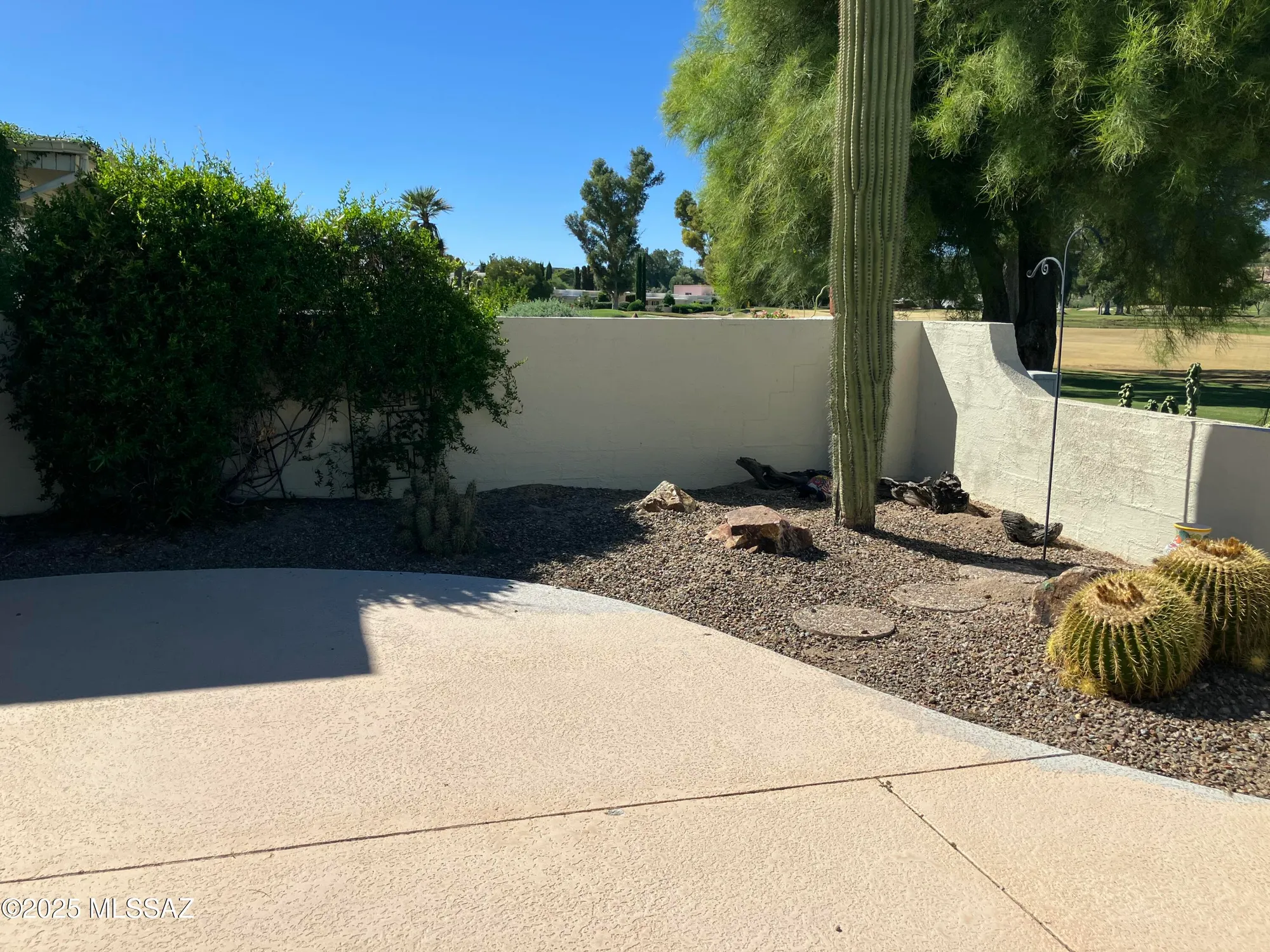 Property Slideshow image 7 of 50 | 2542 w casas dr, Tucson, AZ, 85742