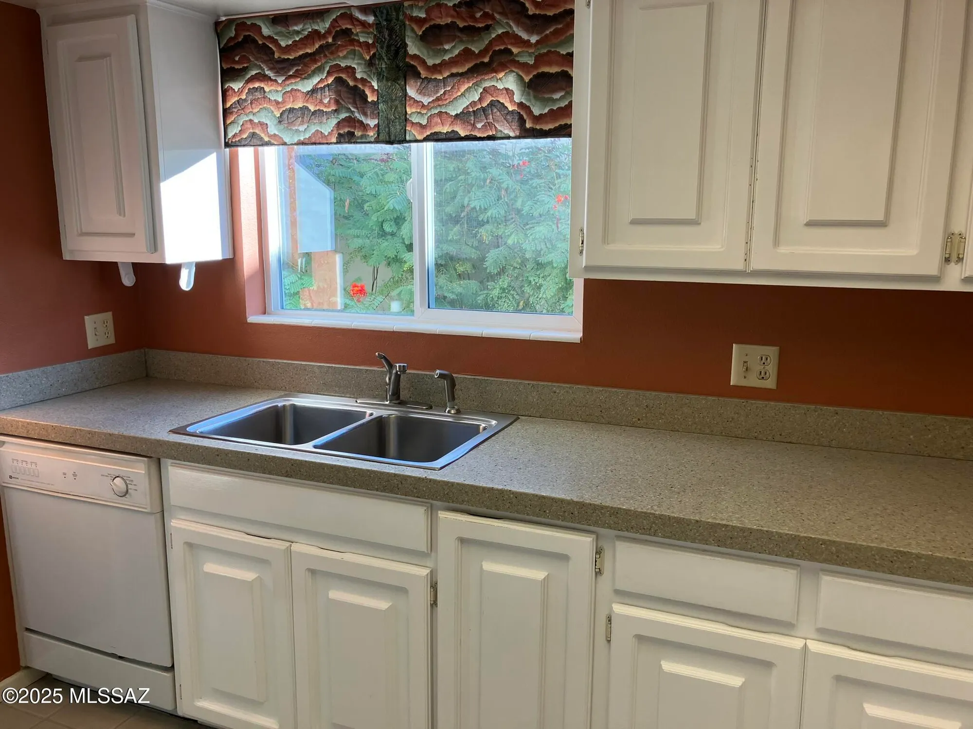 Property Slideshow image 27 of 50 | 2542 w casas dr, Tucson, AZ, 85742