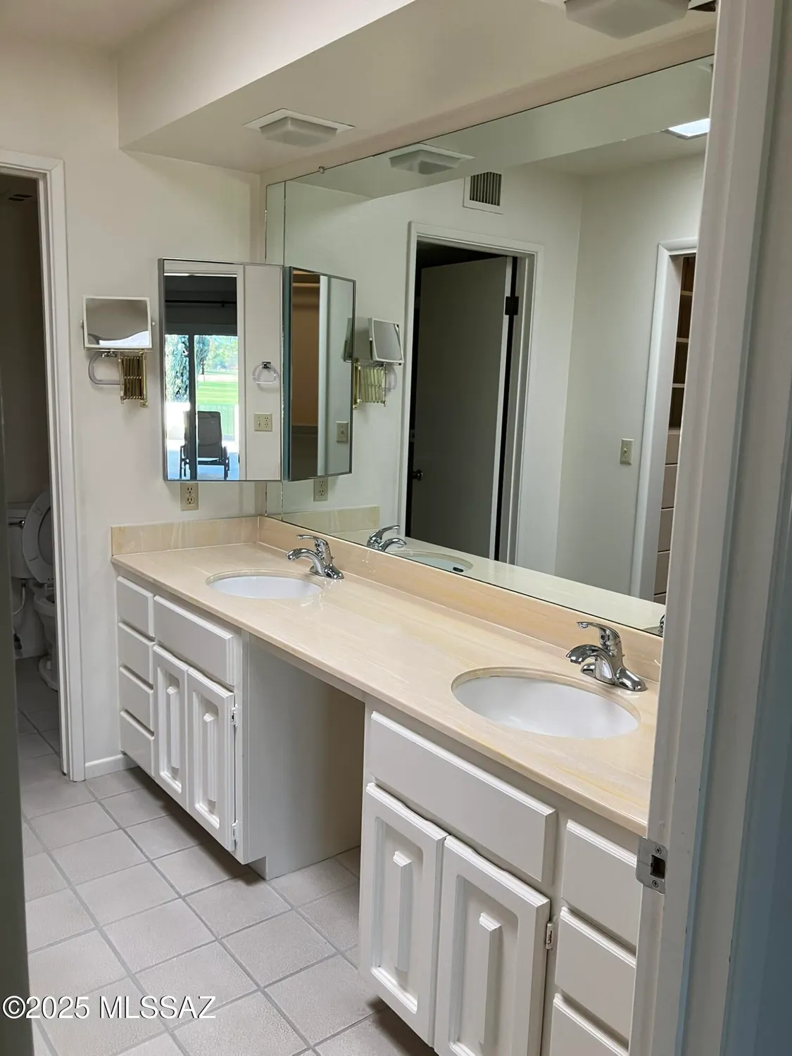 Property Slideshow image 33 of 50 | 2542 w casas dr, Tucson, AZ, 85742