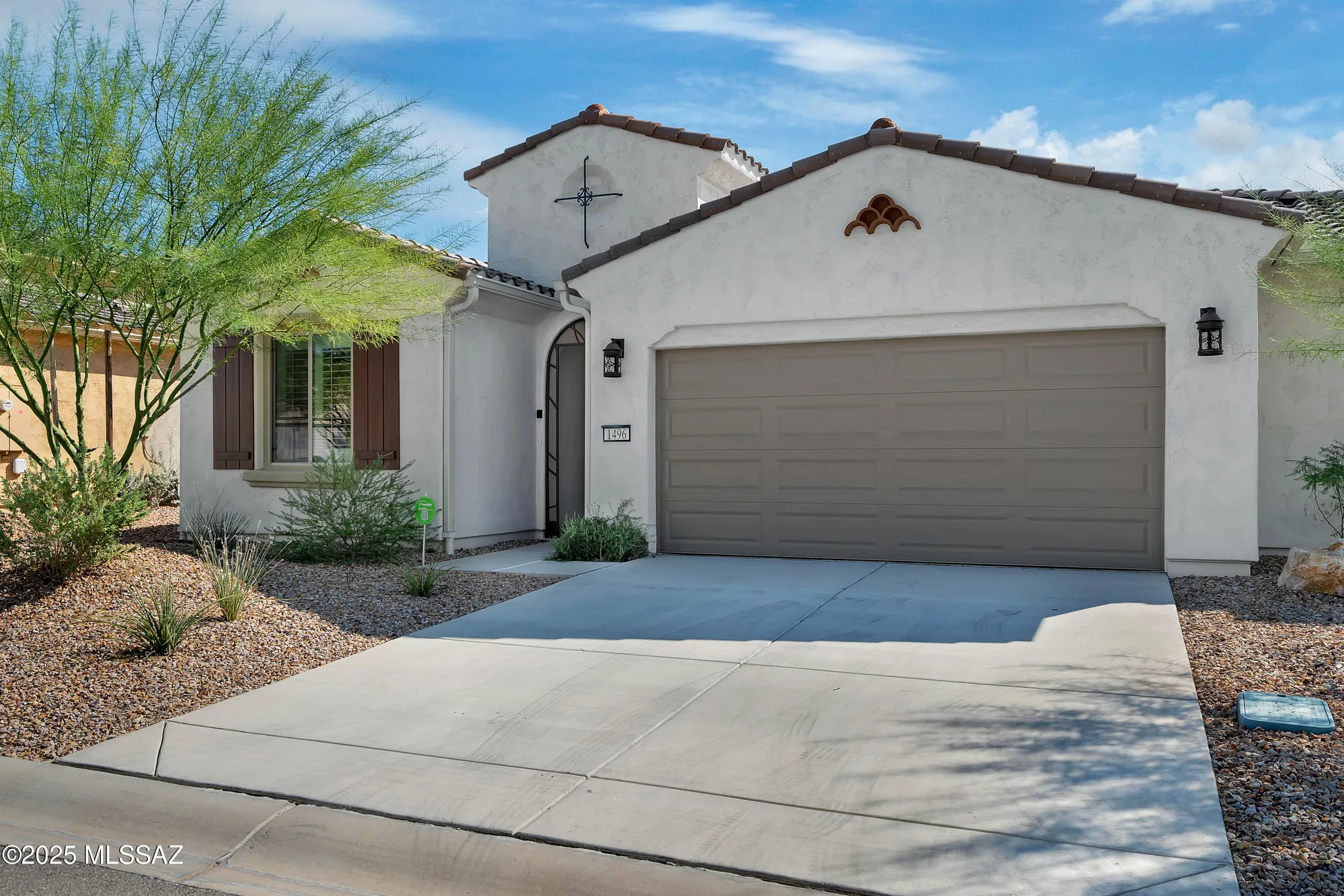 Property Slideshow image 2 of 36 | 1496 e blue granite dr, Green Valley, AZ, 85614