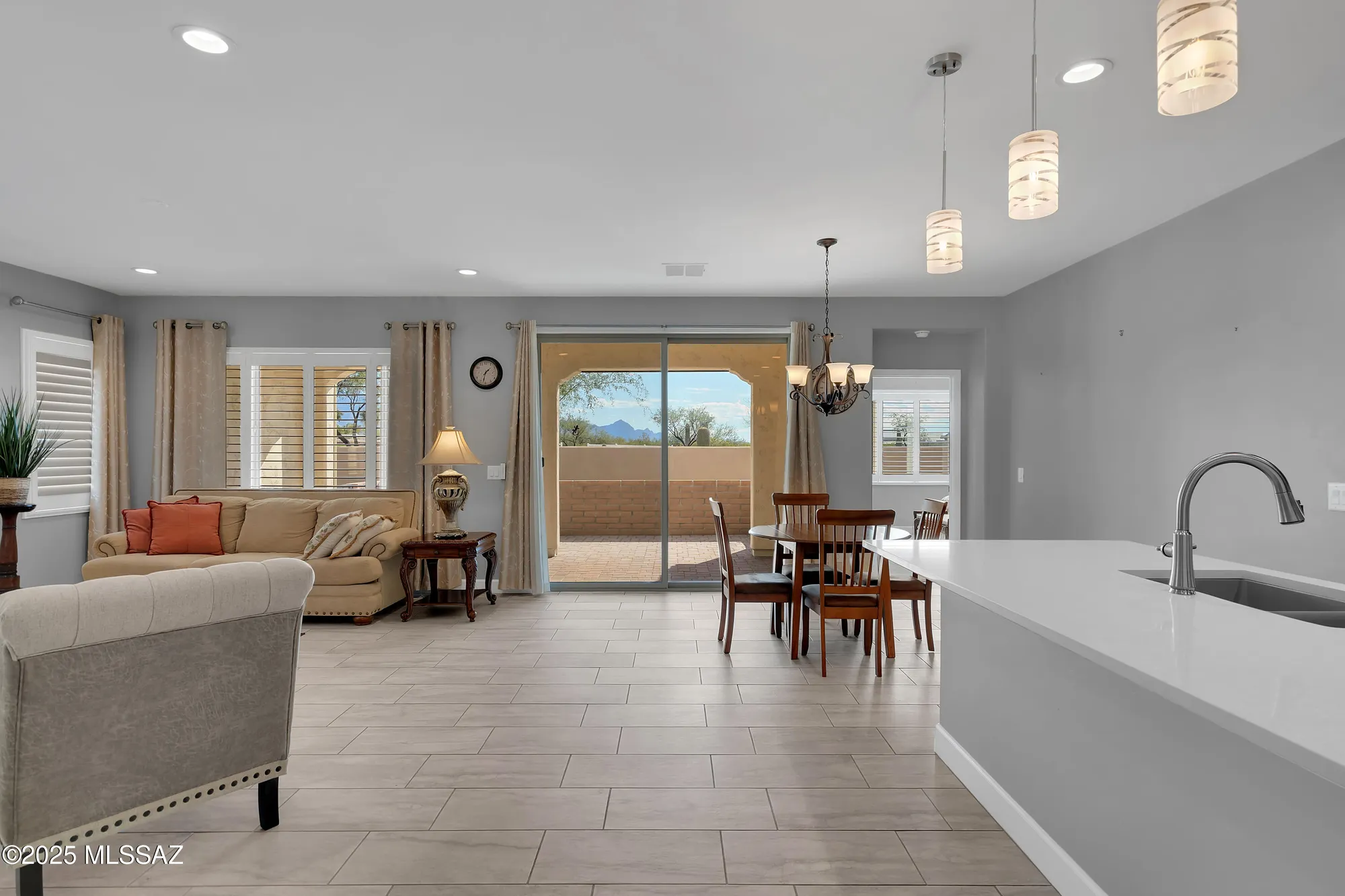 Property Slideshow image 3 of 36 | 1496 e blue granite dr, Green Valley, AZ, 85614