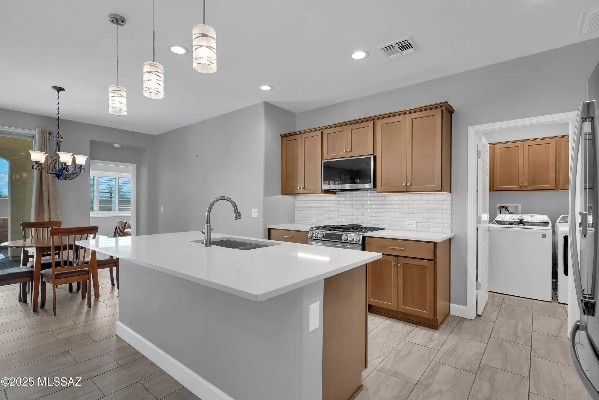 Property Slideshow image 12 of 36 | 1496 e blue granite dr, Green Valley, AZ, 85614