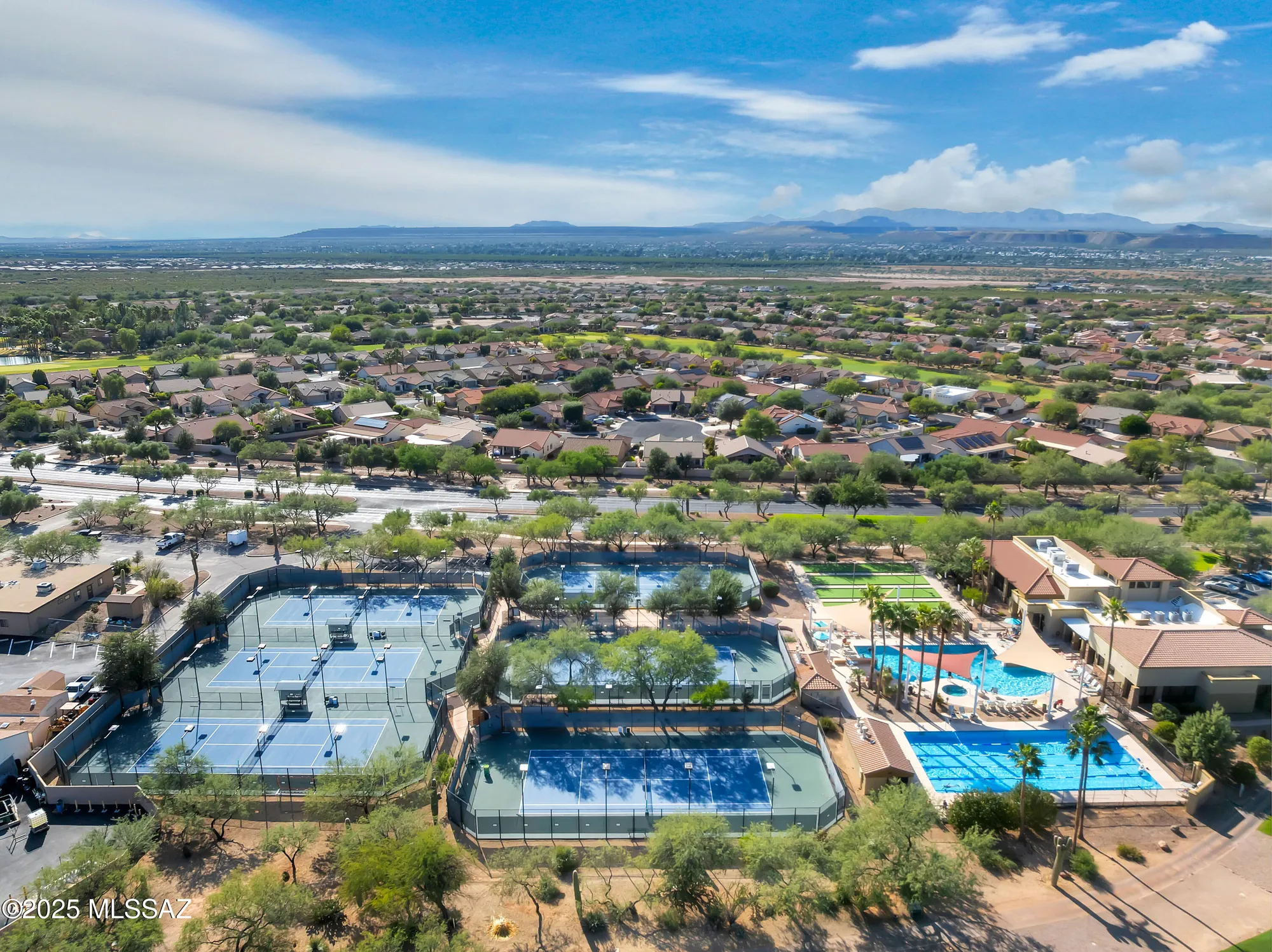 Property Slideshow image 33 of 36 | 1496 e blue granite dr, Green Valley, AZ, 85614