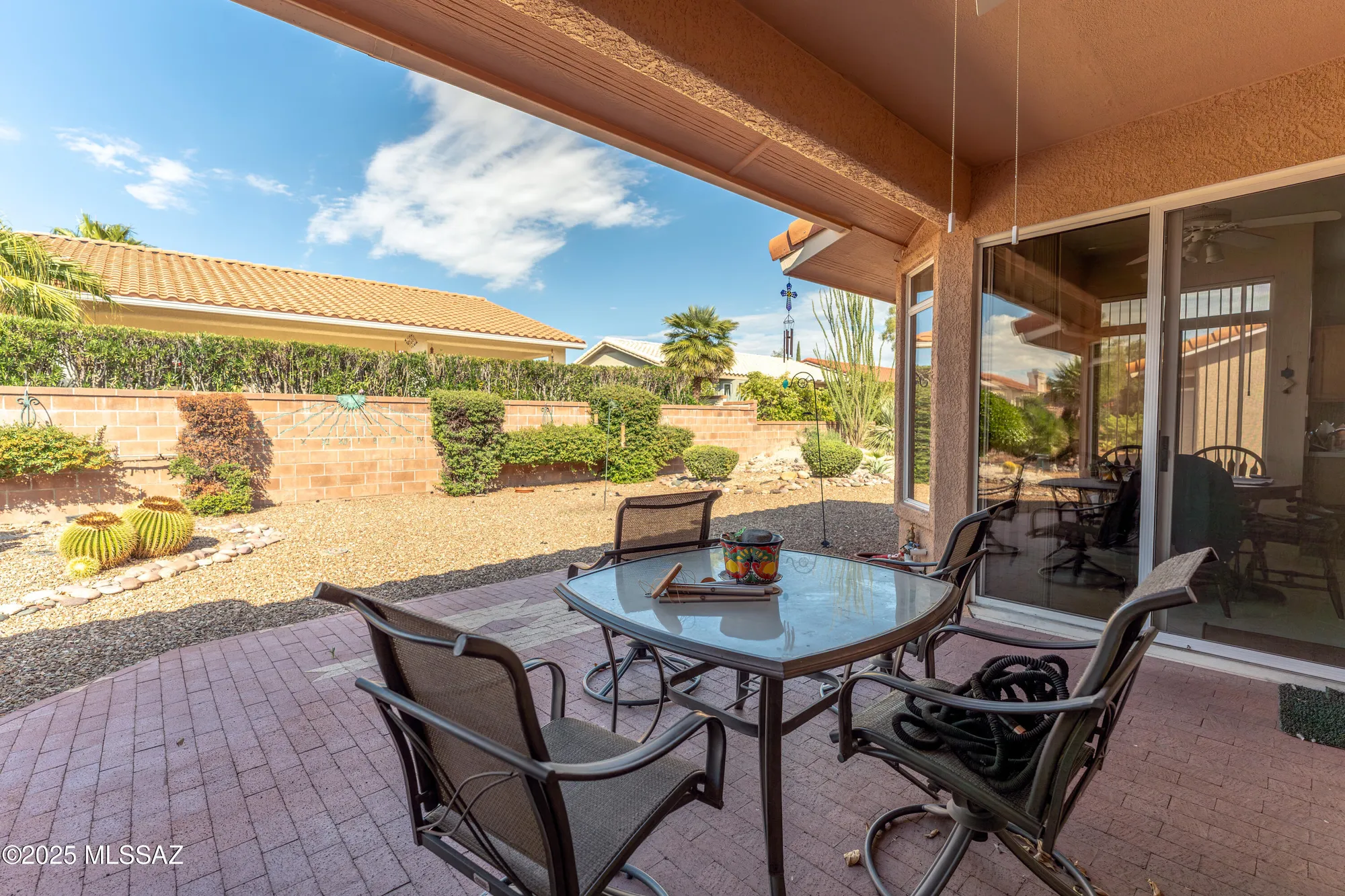 Property Slideshow image 24 of 28 | 1329 e royal ridge dr, Oro Valley, AZ, 85755