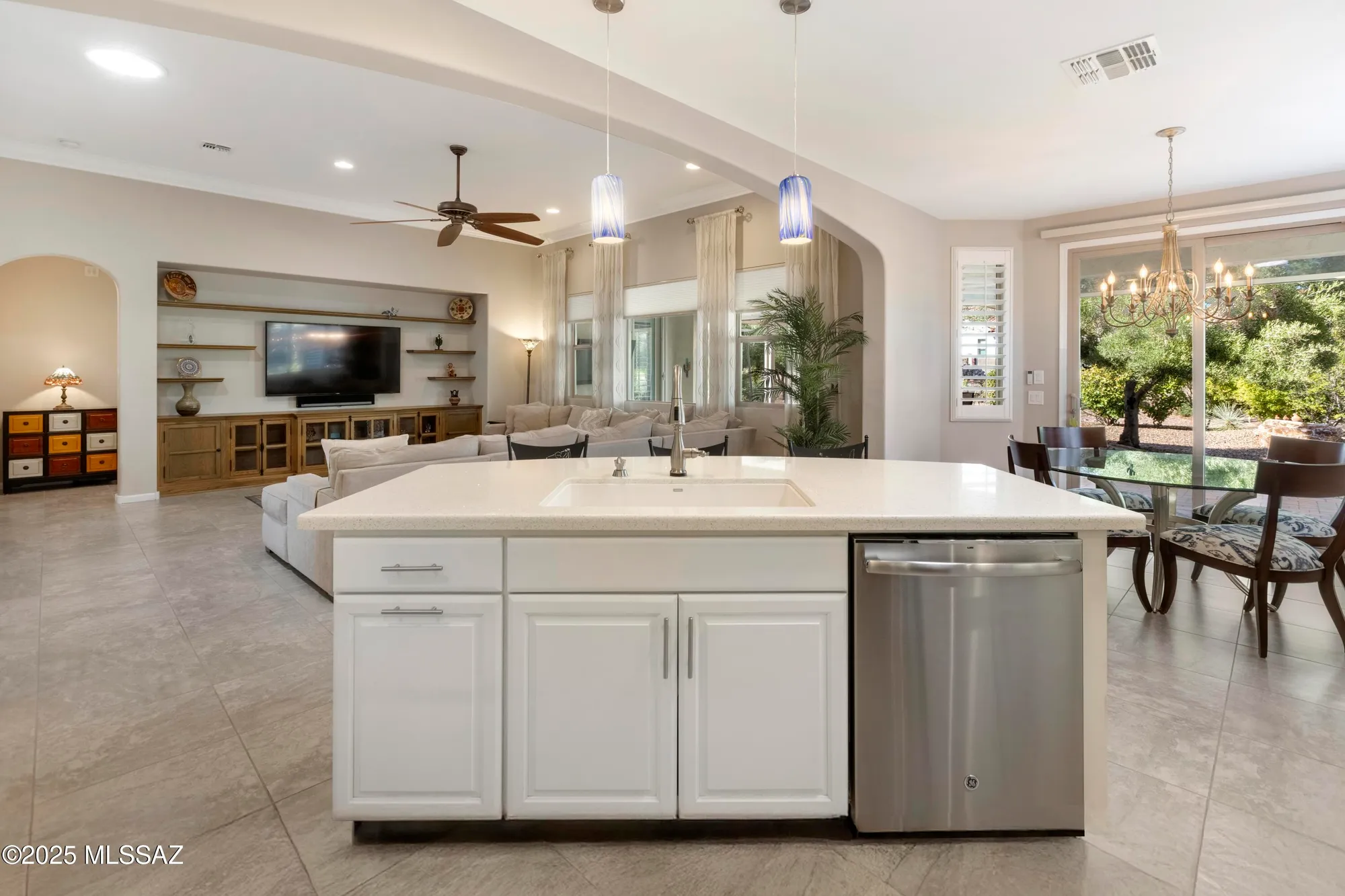 Property Slideshow image 8 of 49 | 61162 e arbor basin rd, Oracle, AZ, 85623