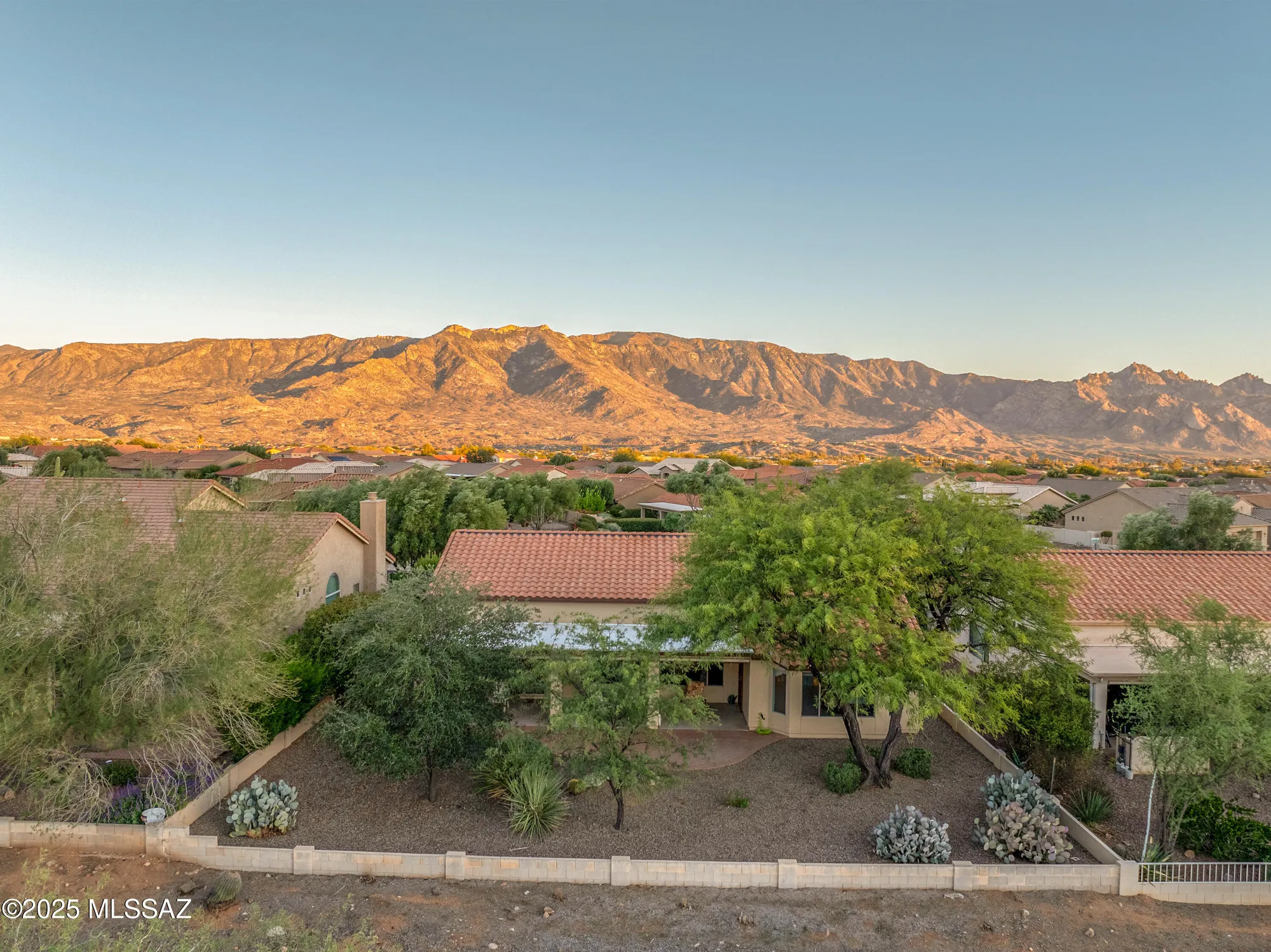 Property Slideshow image 35 of 37 | 39544 s winding trl, Tucson, AZ, 85739