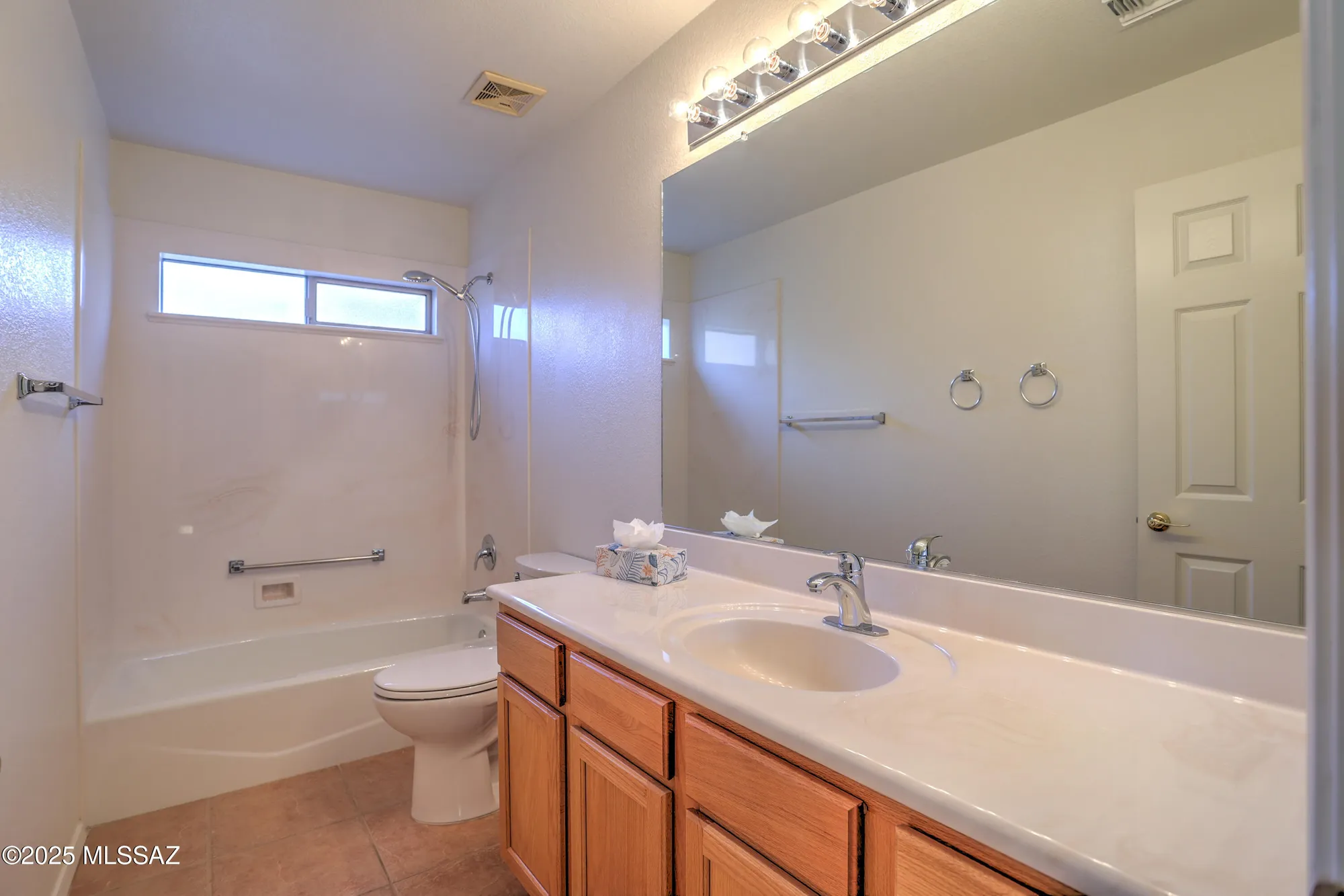 Property Slideshow image 25 of 37 | 39544 s winding trl, Tucson, AZ, 85739