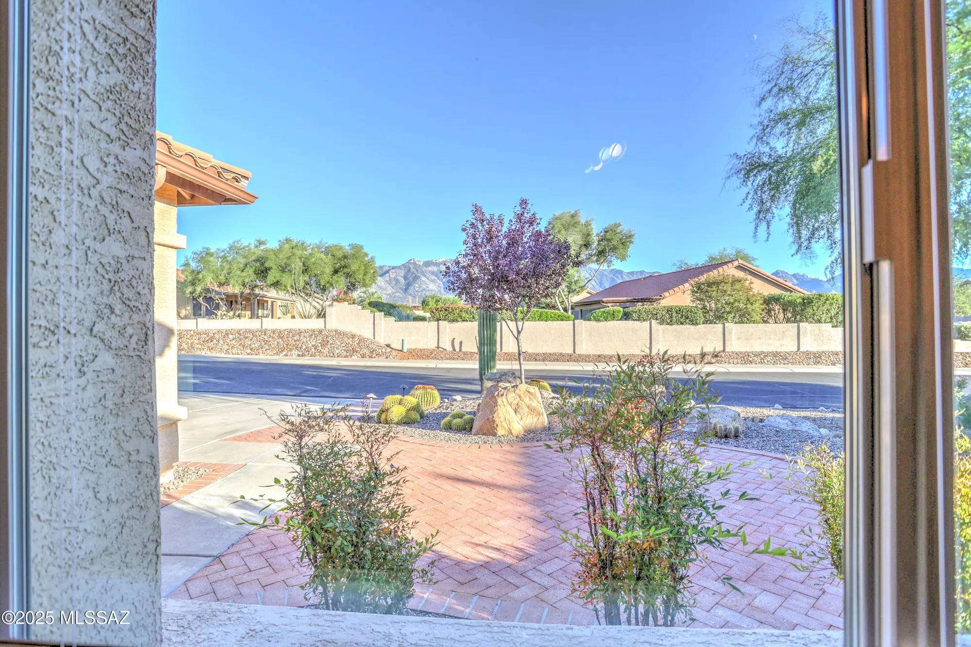 Property Slideshow image 5 of 37 | 39544 s winding trl, Tucson, AZ, 85739