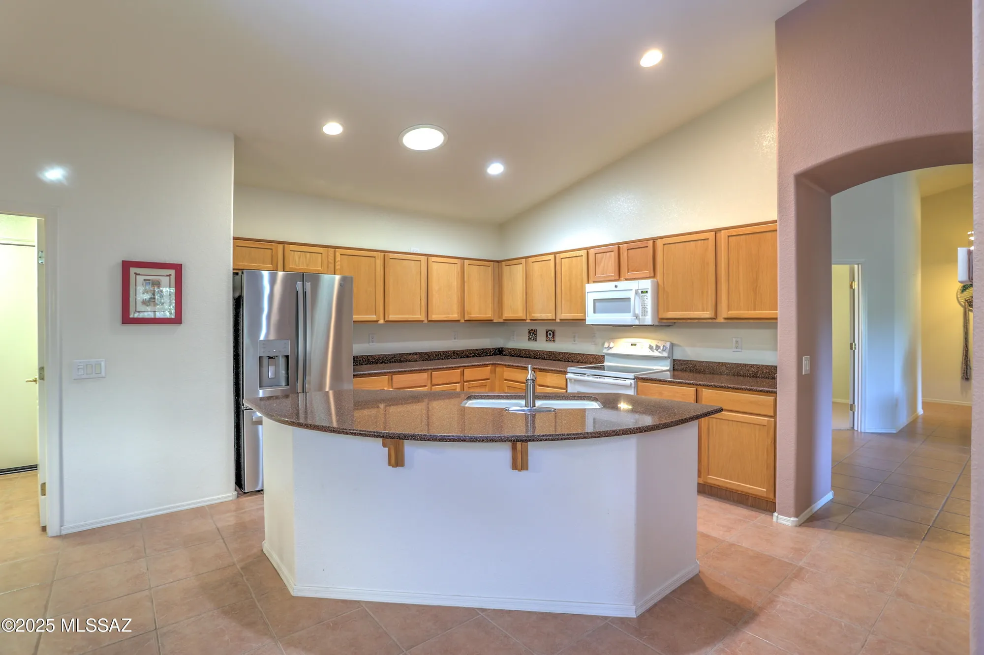 Property Slideshow image 14 of 37 | 39544 s winding trl, Tucson, AZ, 85739
