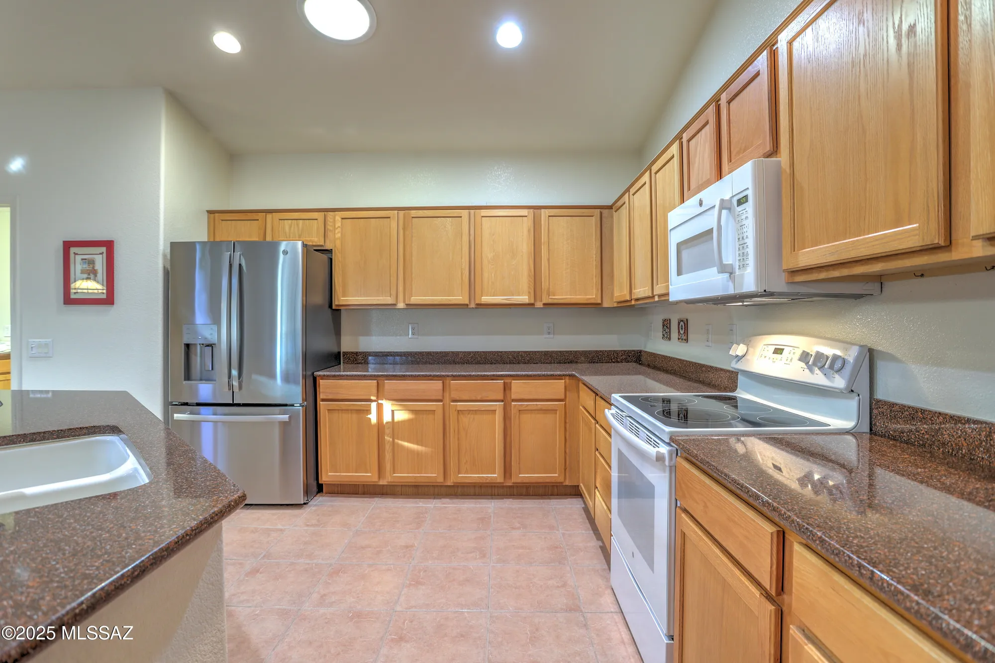 Property Slideshow image 12 of 37 | 39544 s winding trl, Tucson, AZ, 85739