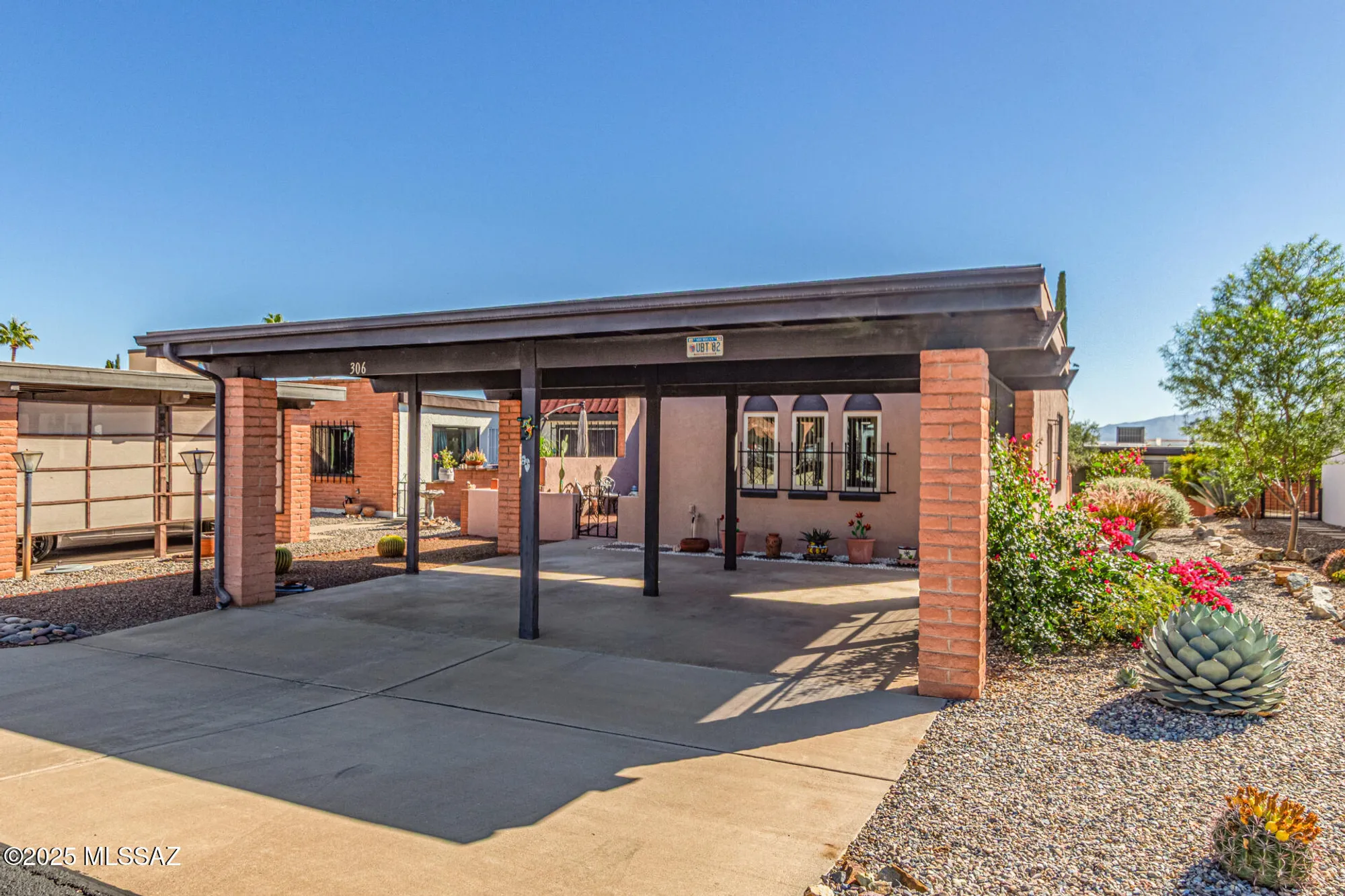 Property Slideshow image 4 of 26 | 306 n calle del diablo, Green Valley, AZ, 85614