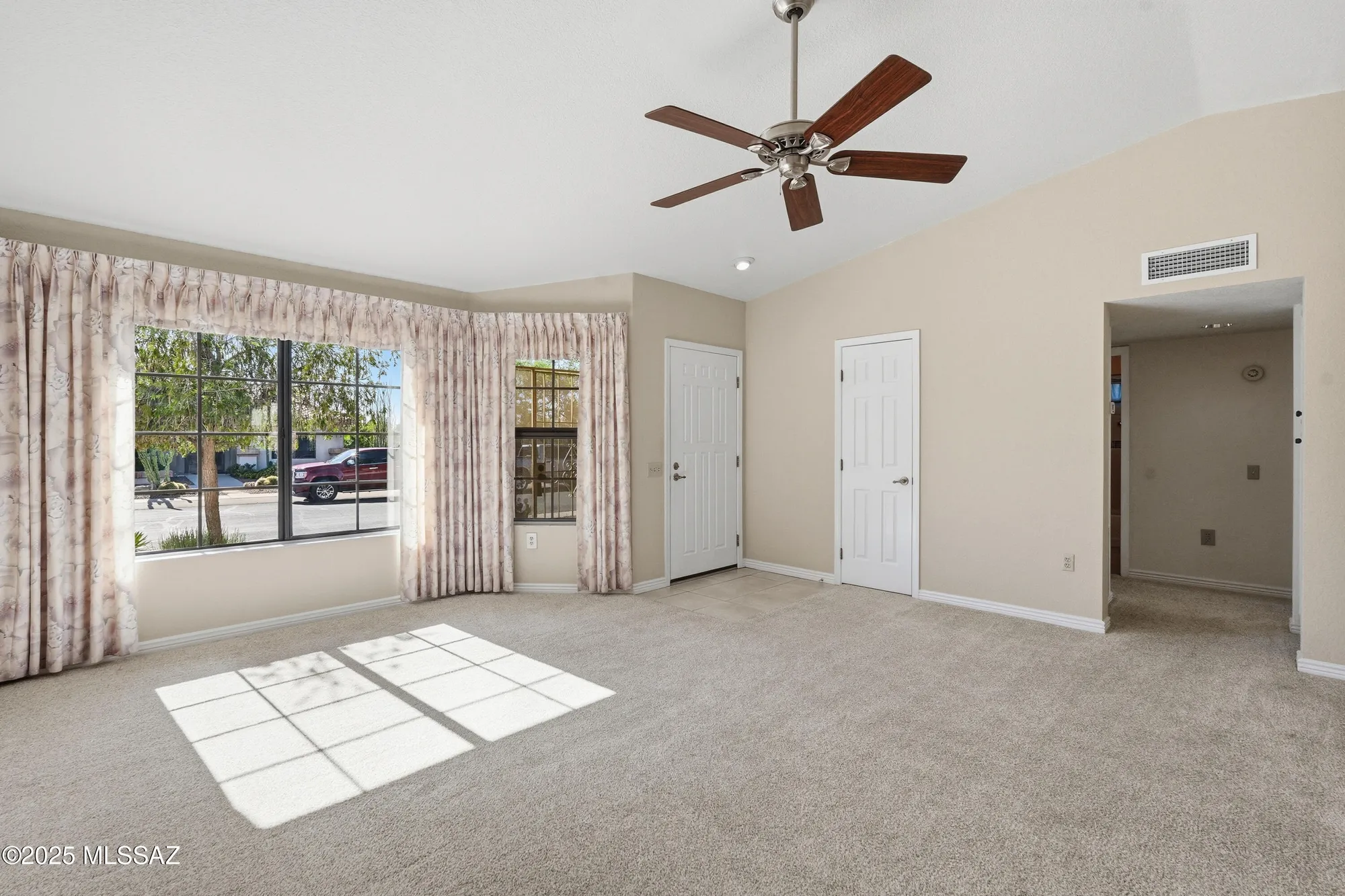 Property Slideshow image 4 of 22 | 14312 n alamo canyon dr, Oro Valley, AZ, 85755