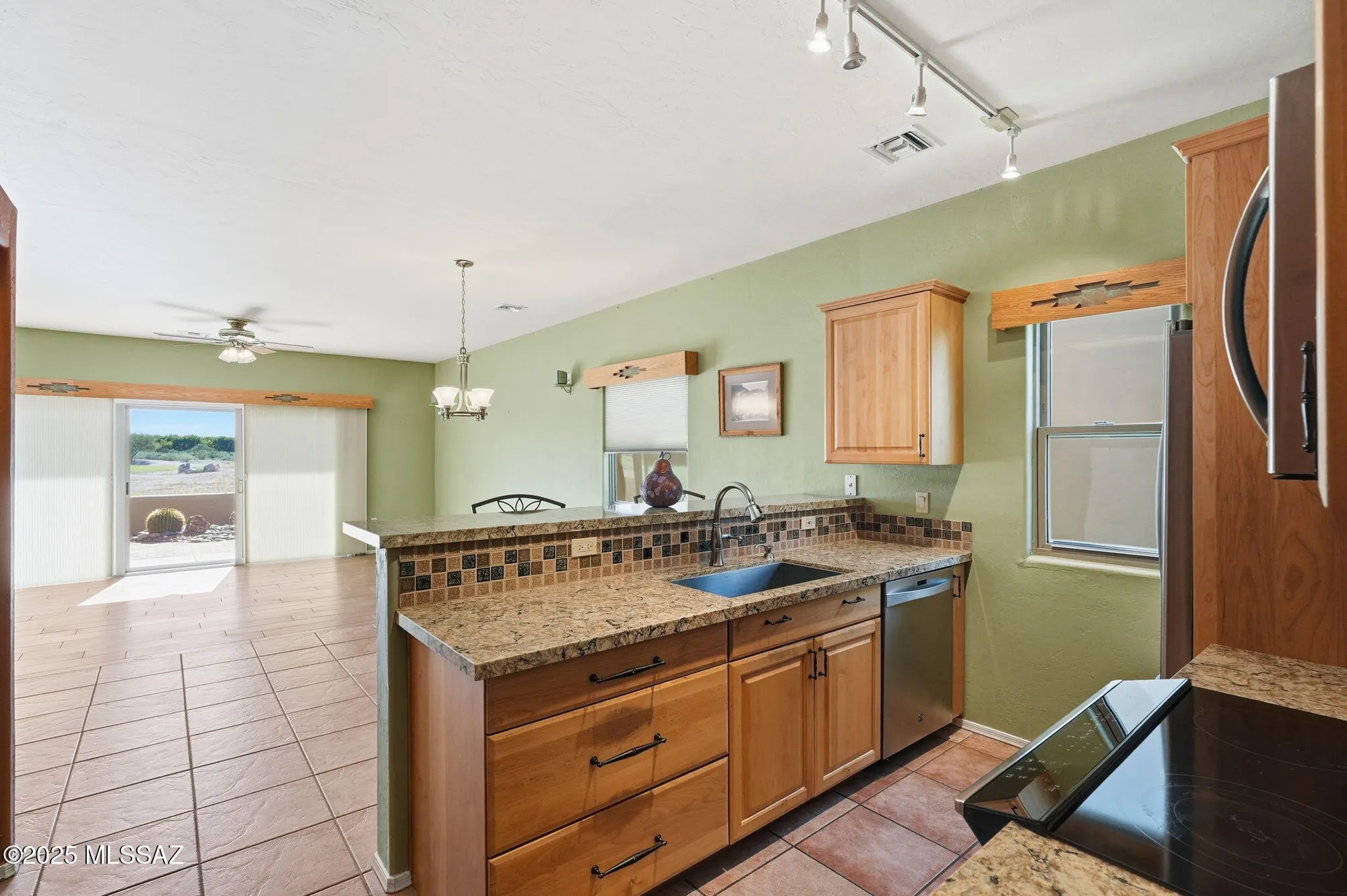 Property Slideshow image 18 of 32 | 3749 s camino del golfista, Green Valley, AZ, 85614