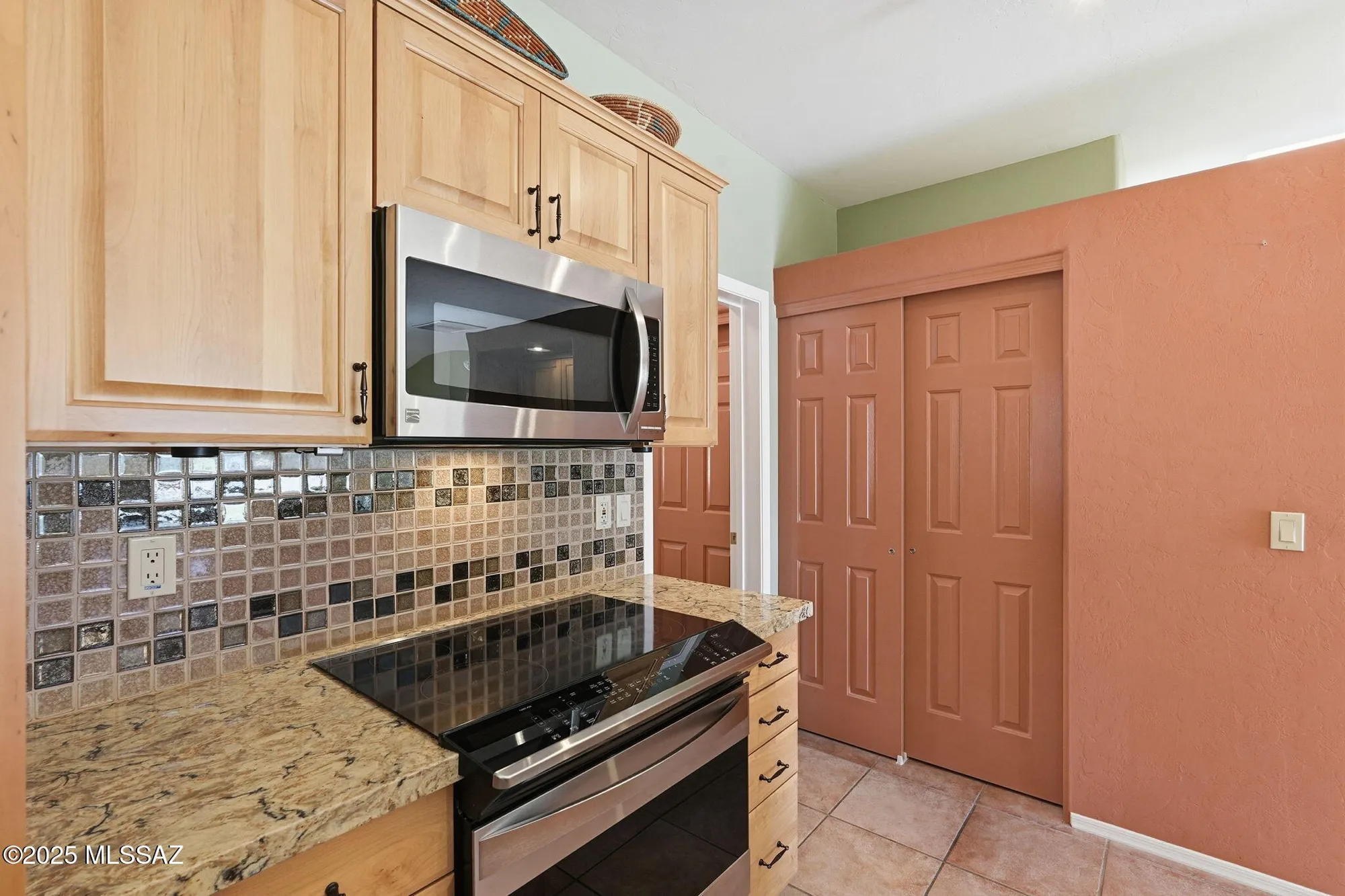 Property Slideshow image 19 of 32 | 3749 s camino del golfista, Green Valley, AZ, 85614