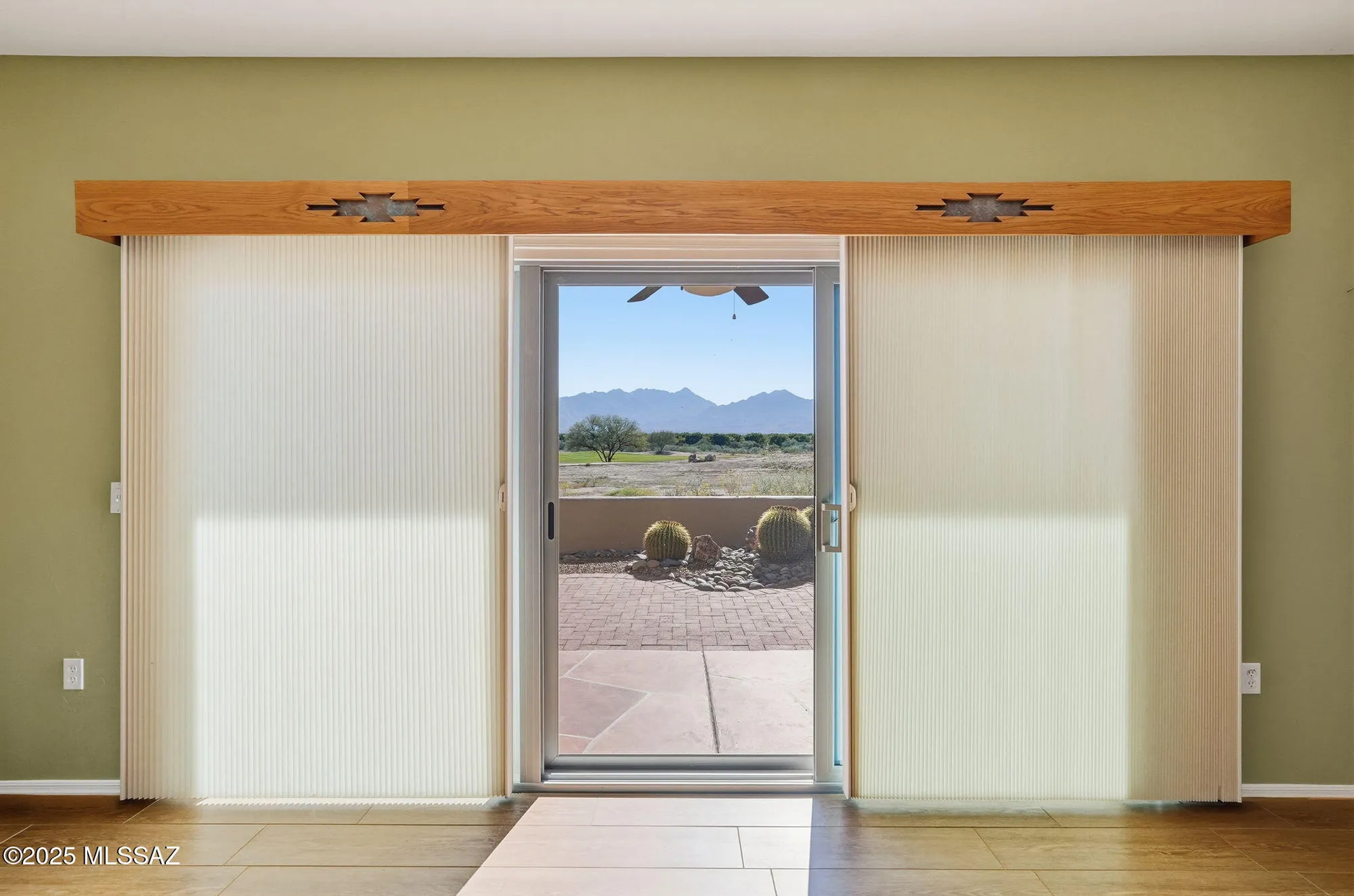 Property Slideshow image 10 of 32 | 3749 s camino del golfista, Green Valley, AZ, 85614