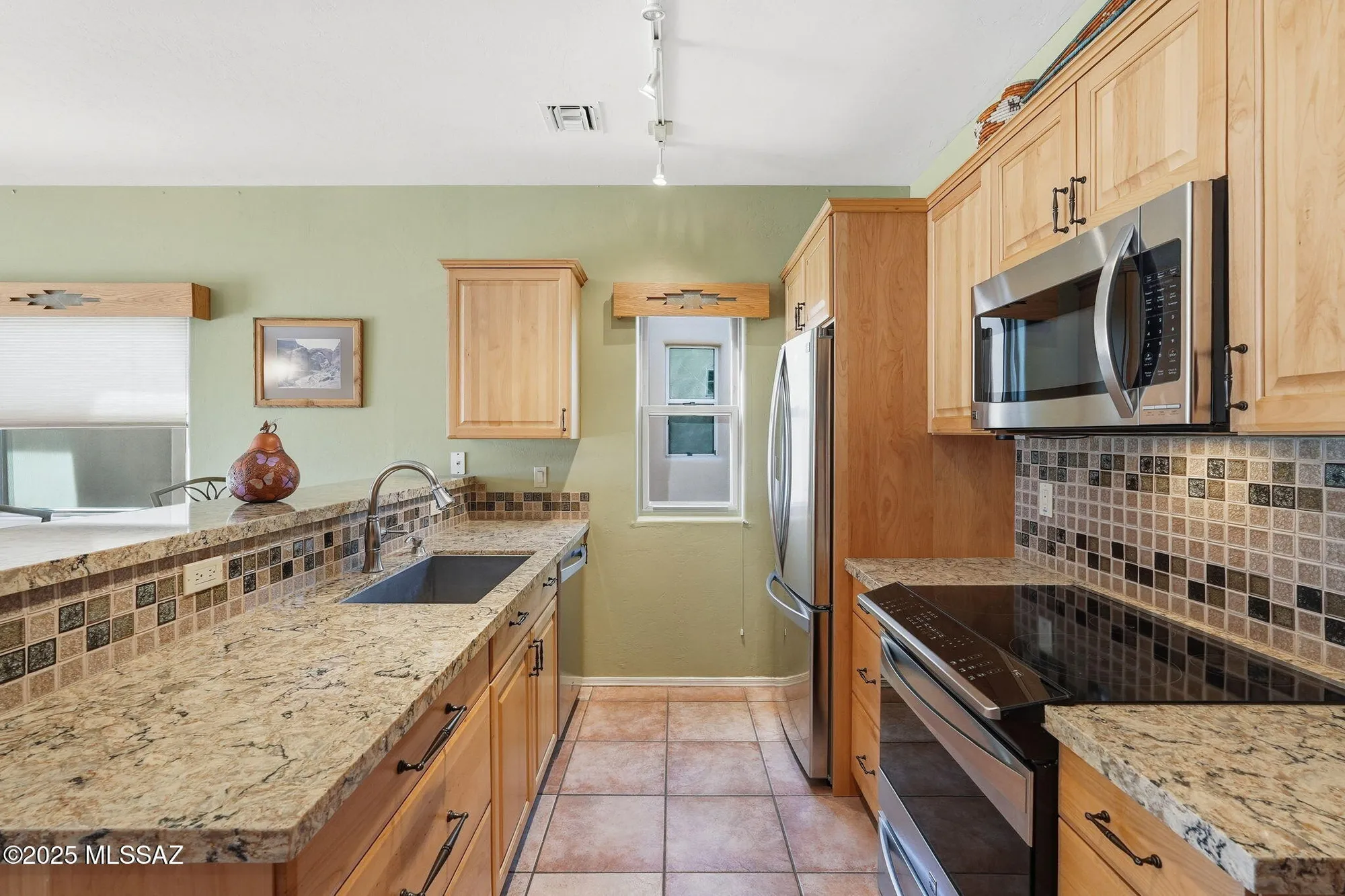 Property Slideshow image 21 of 32 | 3749 s camino del golfista, Green Valley, AZ, 85614