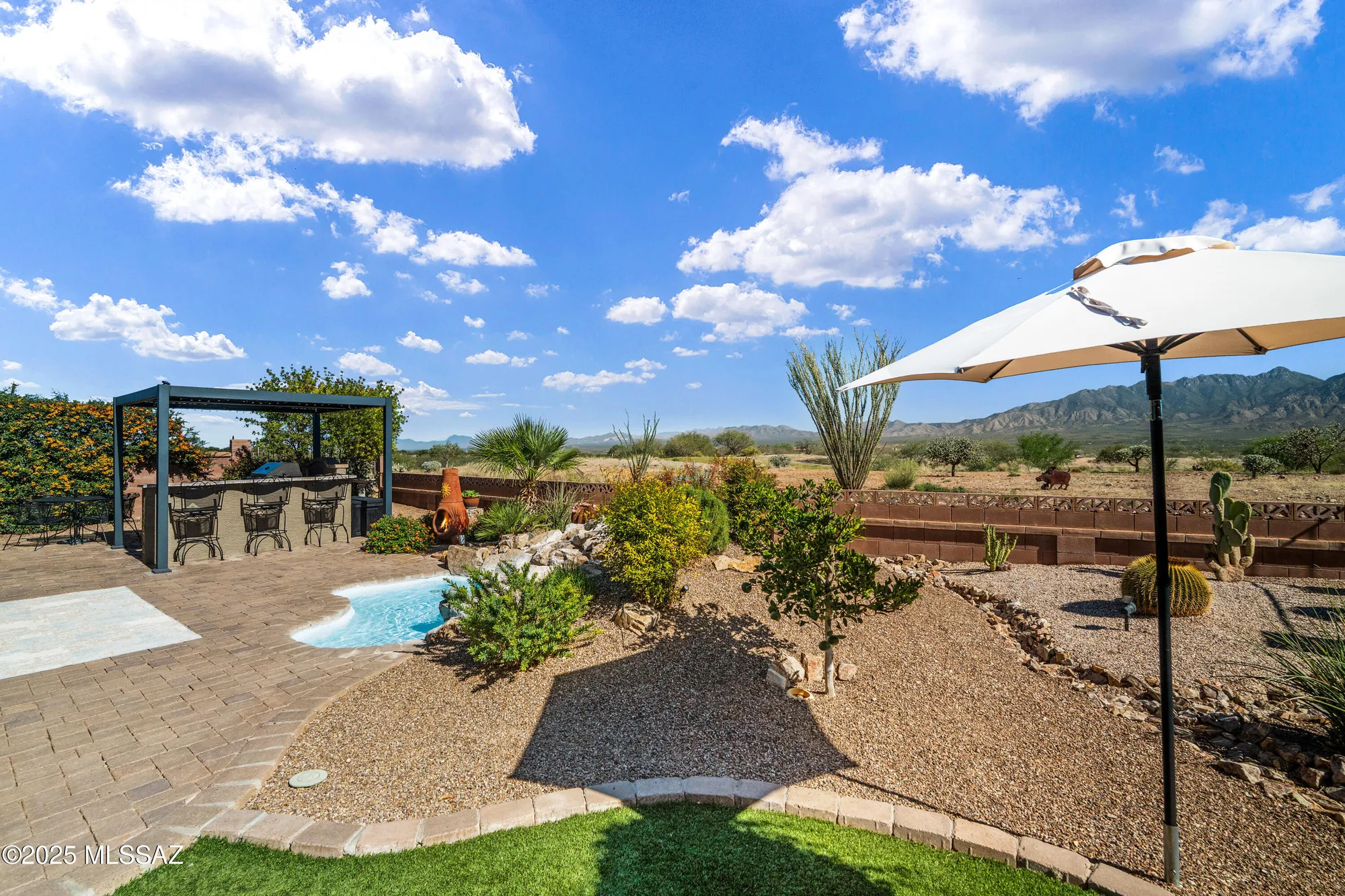 Property Slideshow image 8 of 42 | 5811 s atascosa peak dr, Green Valley, AZ, 85622