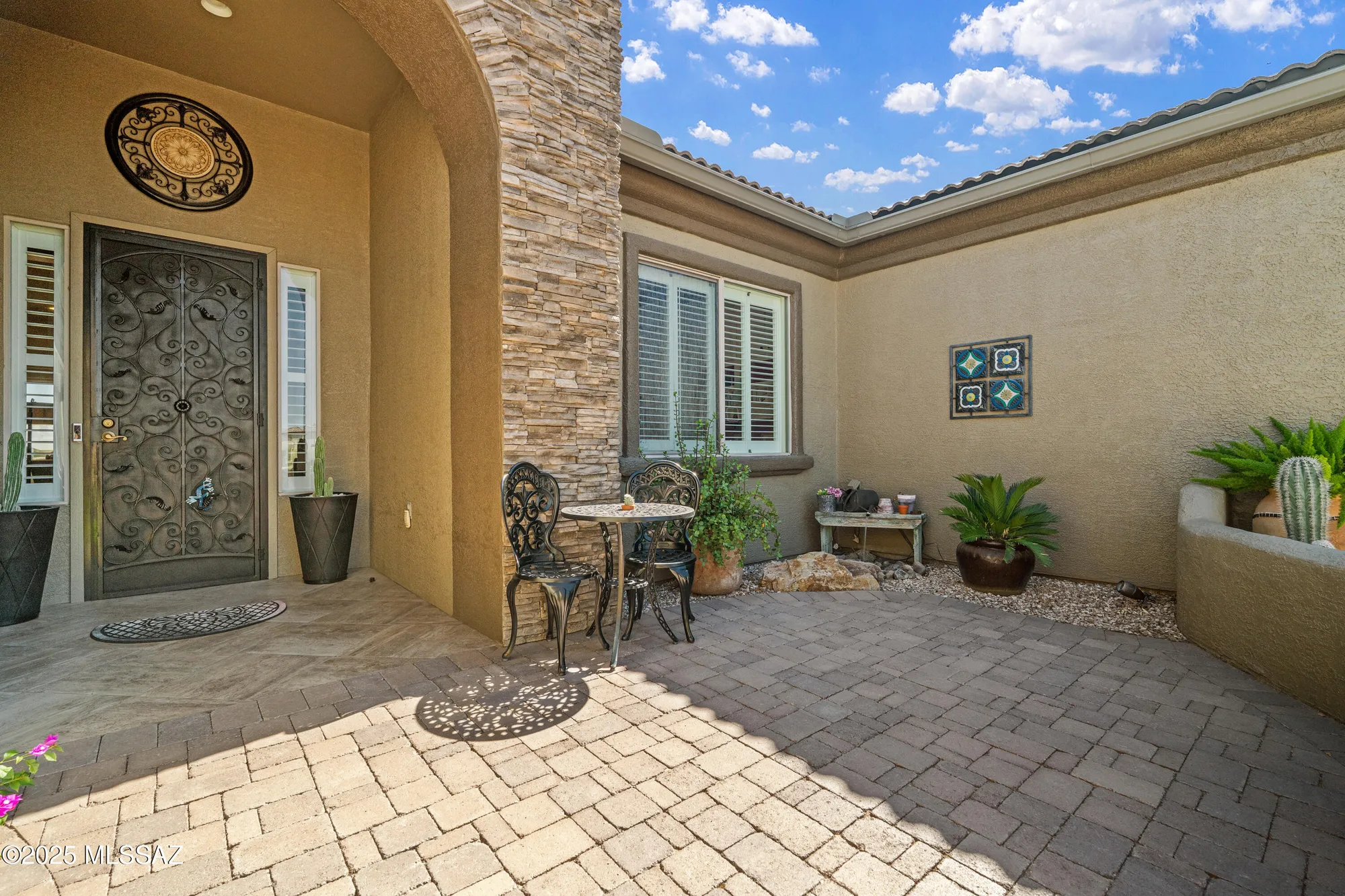 Property Slideshow image 10 of 42 | 5811 s atascosa peak dr, Green Valley, AZ, 85622