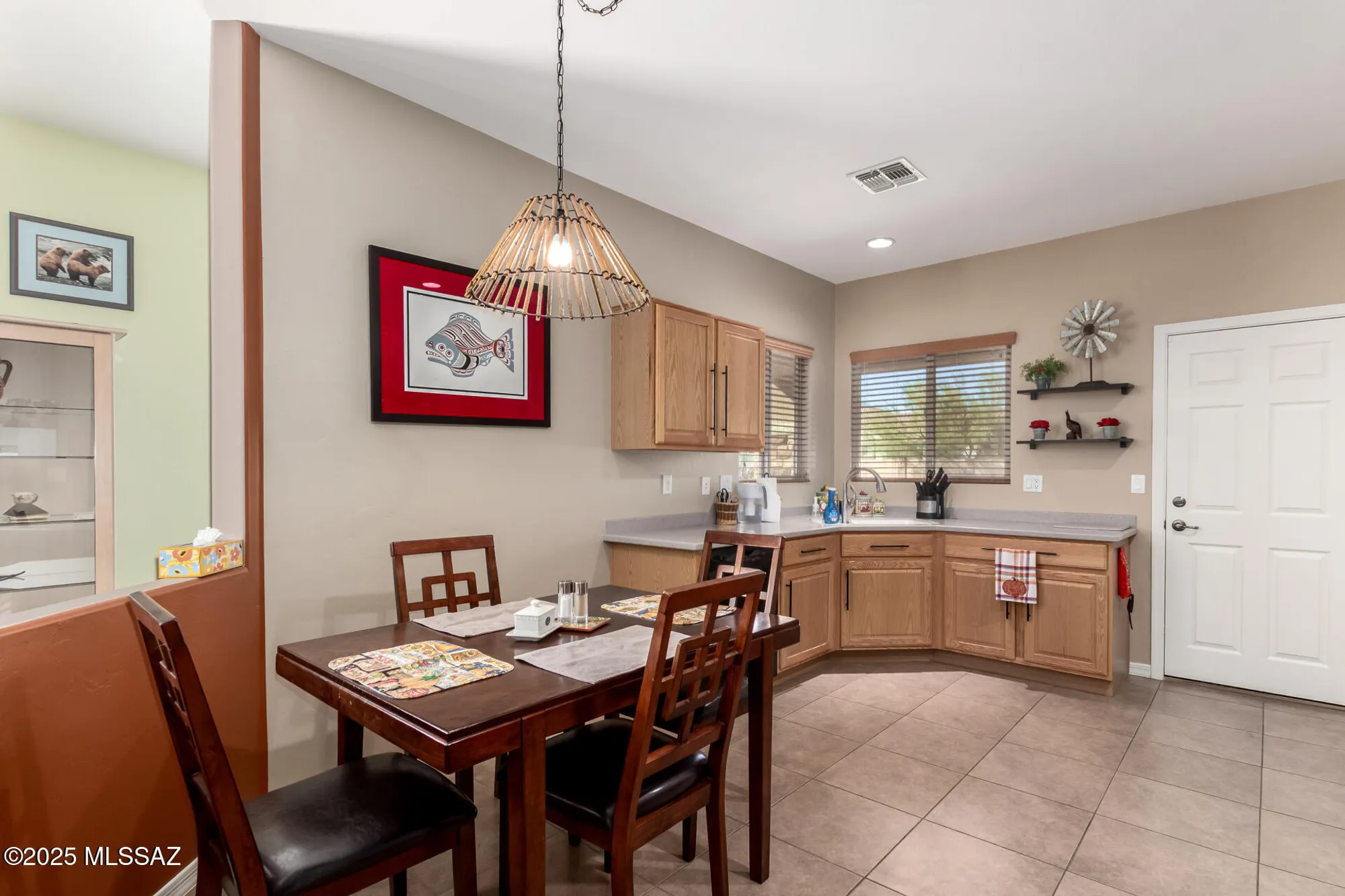 Property Slideshow image 6 of 33 | 467 w calle moncayo, Sahuarita, AZ, 85629