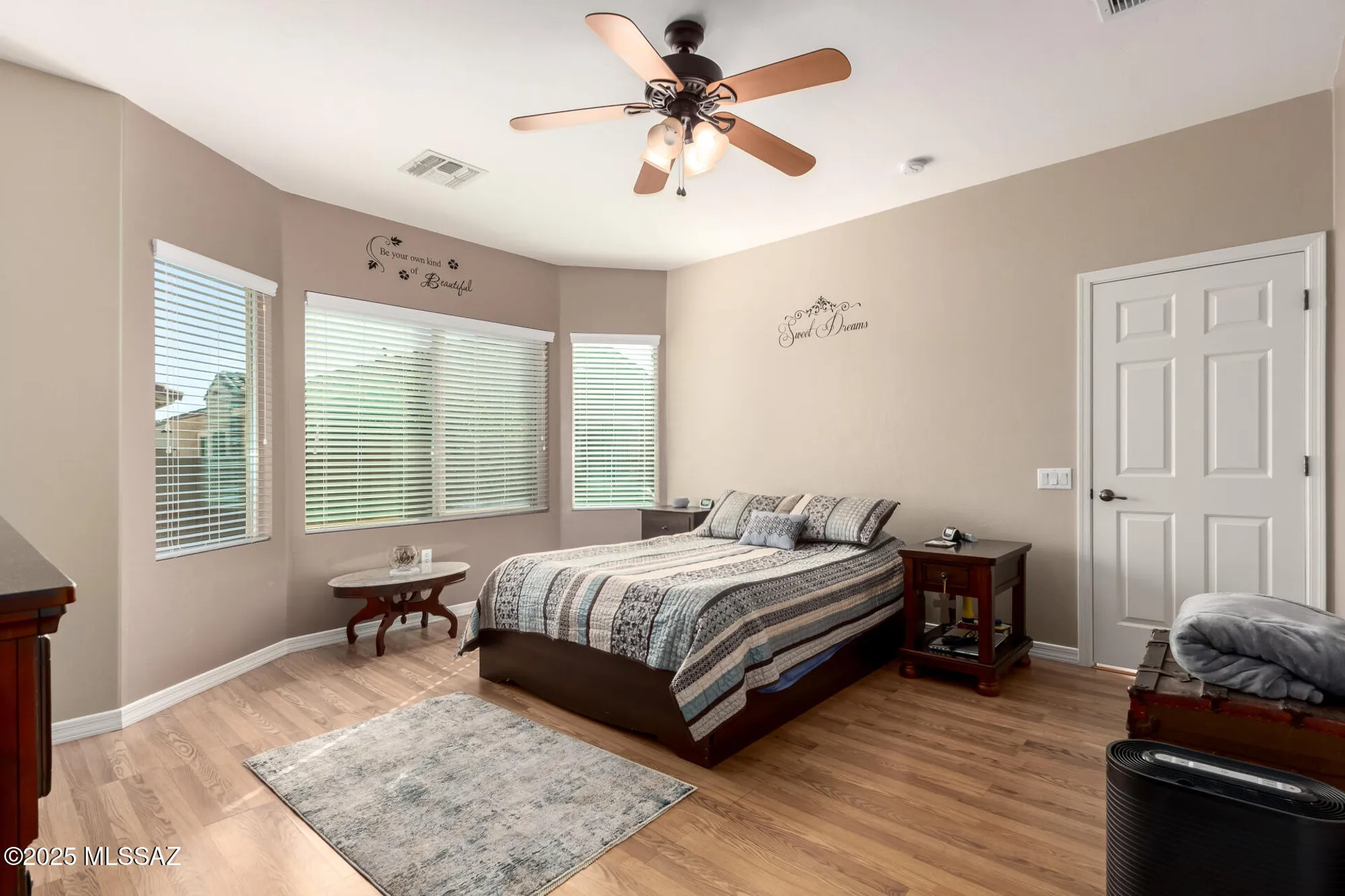 Property Slideshow image 14 of 33 | 467 w calle moncayo, Sahuarita, AZ, 85629