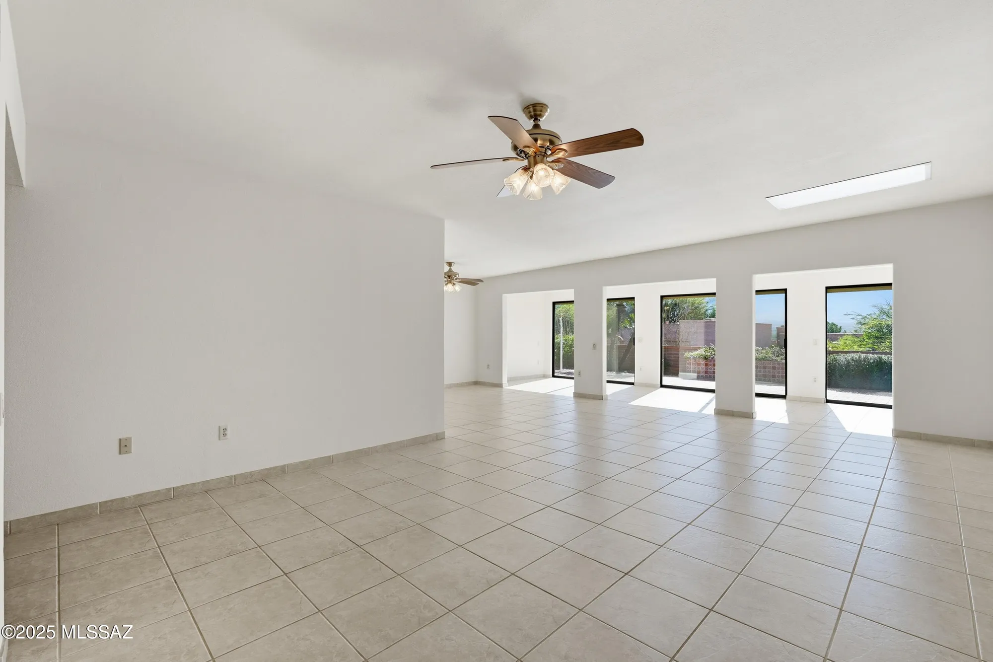 Property Slideshow image 9 of 37 | 751 w desert trl, Green Valley, AZ, 85622