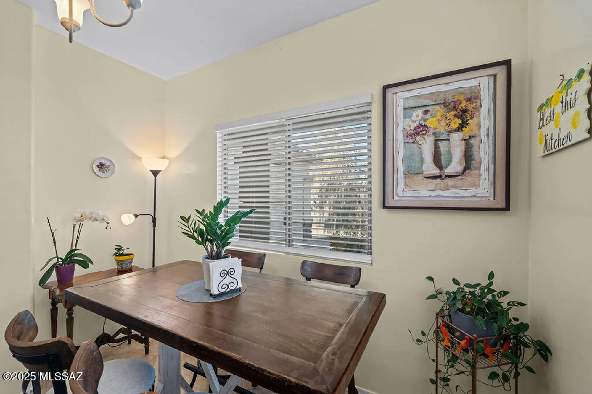 Property Slideshow image 10 of 47 | 1303 w calle luis maria, Sahuarita, AZ, 85629