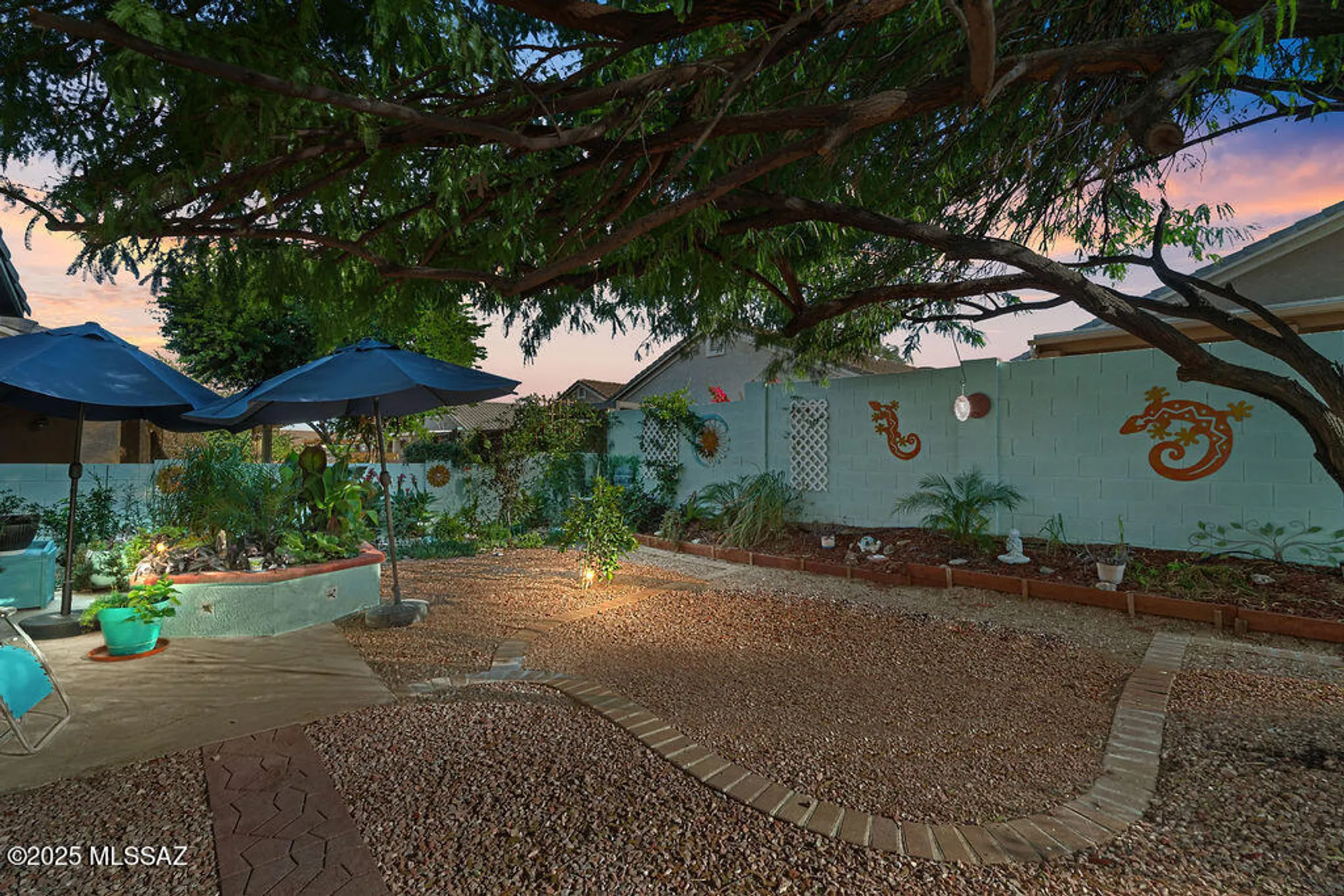 Property Slideshow image 2 of 47 | 1303 w calle luis maria, Sahuarita, AZ, 85629