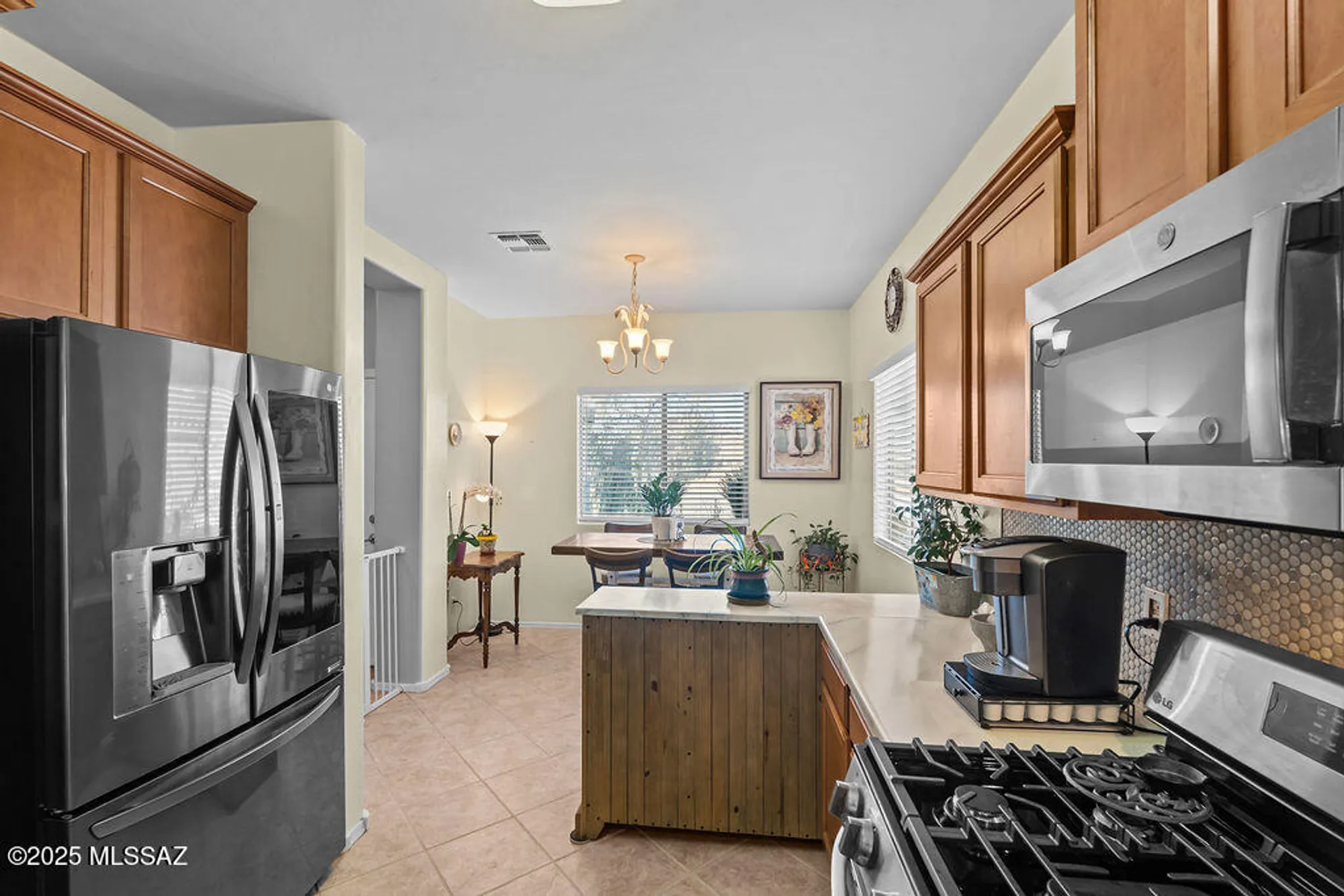 Property Slideshow image 3 of 47 | 1303 w calle luis maria, Sahuarita, AZ, 85629