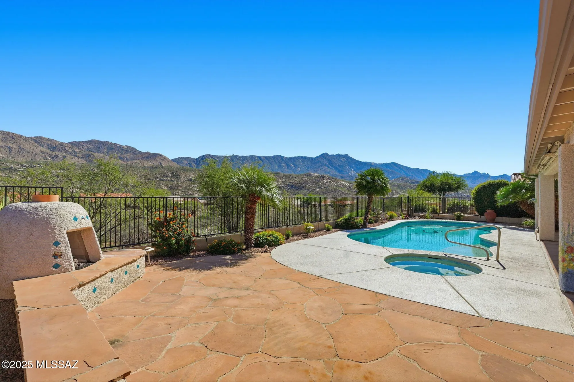 Property Slideshow image 41 of 47 | 37441 s desert sun dr, Saddlebrooke, AZ, 85739