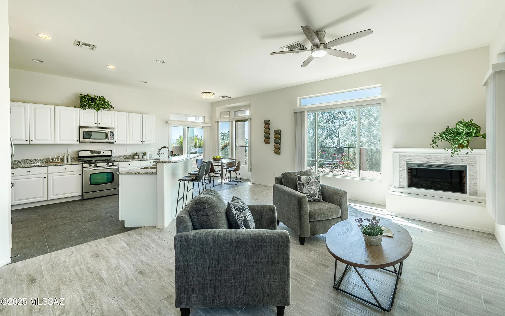 Property Slideshow image 16 of 48 | 13597 n buckhorn cholla dr, Marana, AZ, 85658