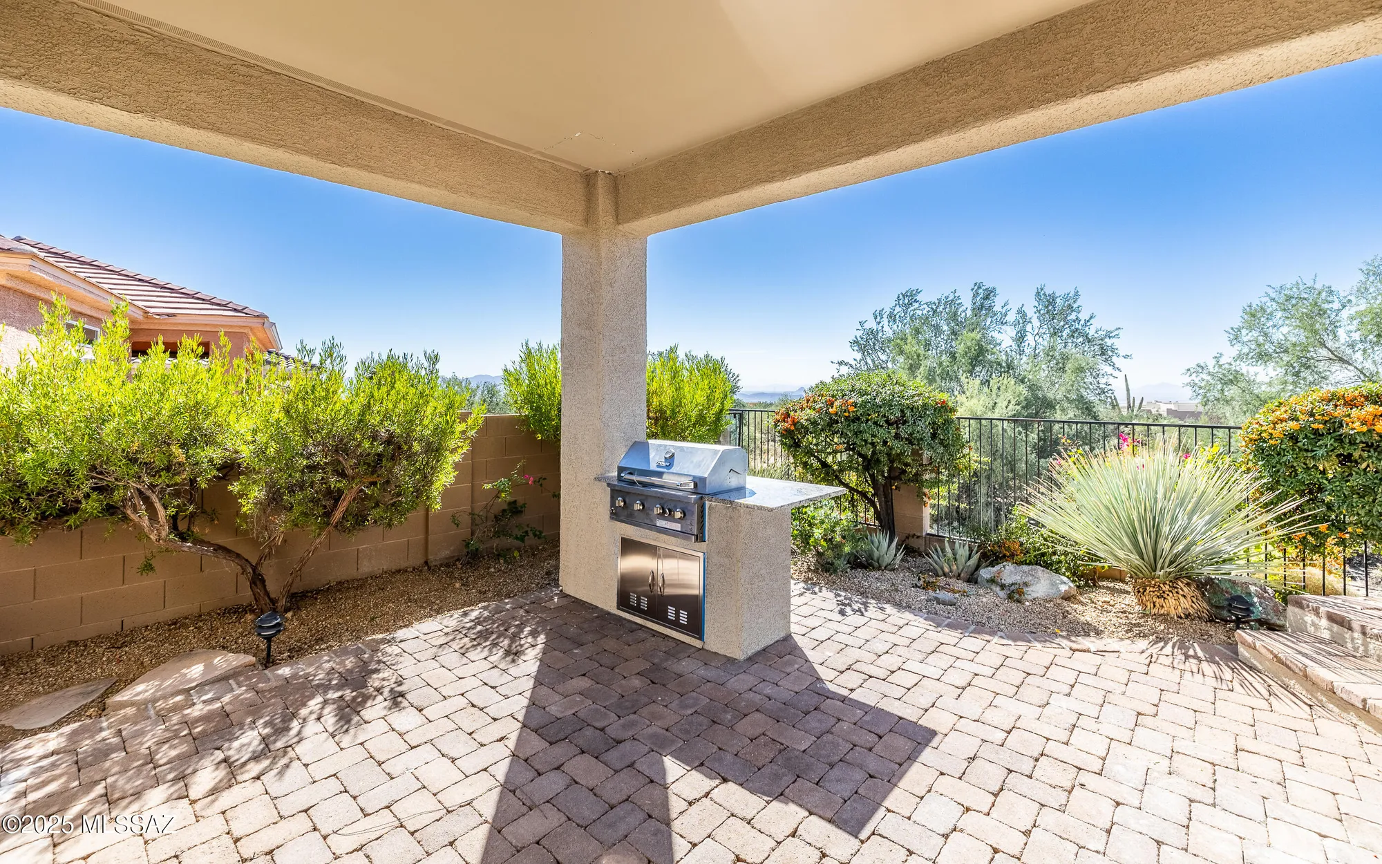 Property Slideshow image 5 of 48 | 13597 n buckhorn cholla dr, Marana, AZ, 85658