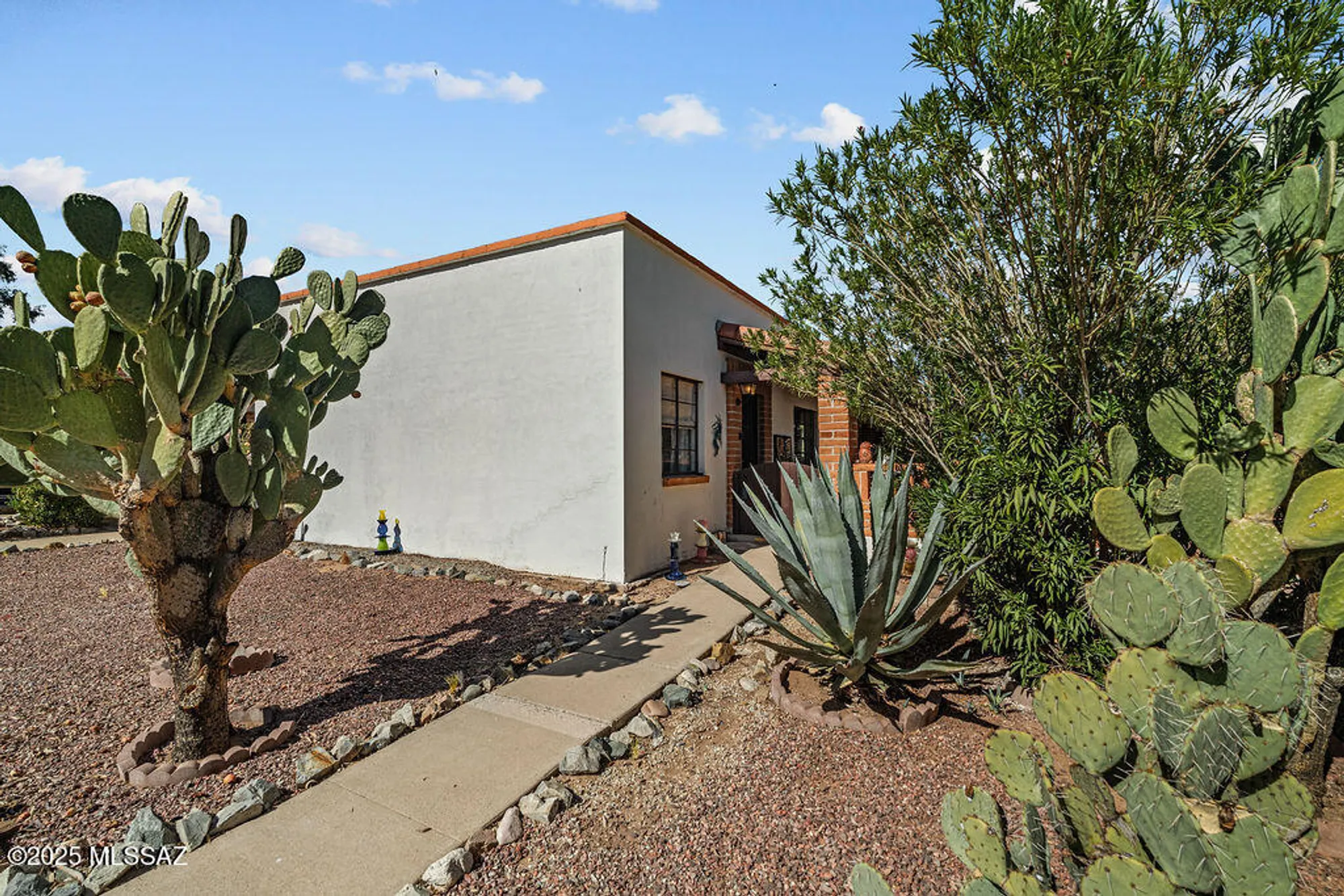 Property Slideshow image 20 of 23 | 336 s paseo cerro a, Green Valley, AZ, 85614