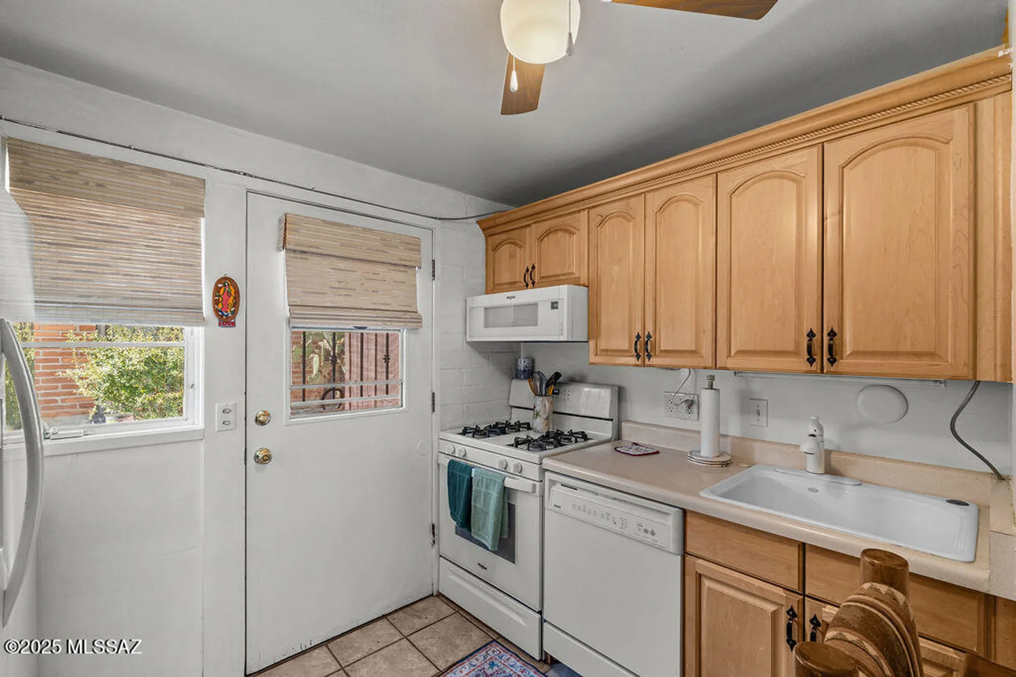 Property Slideshow image 9 of 23 | 336 s paseo cerro a, Green Valley, AZ, 85614