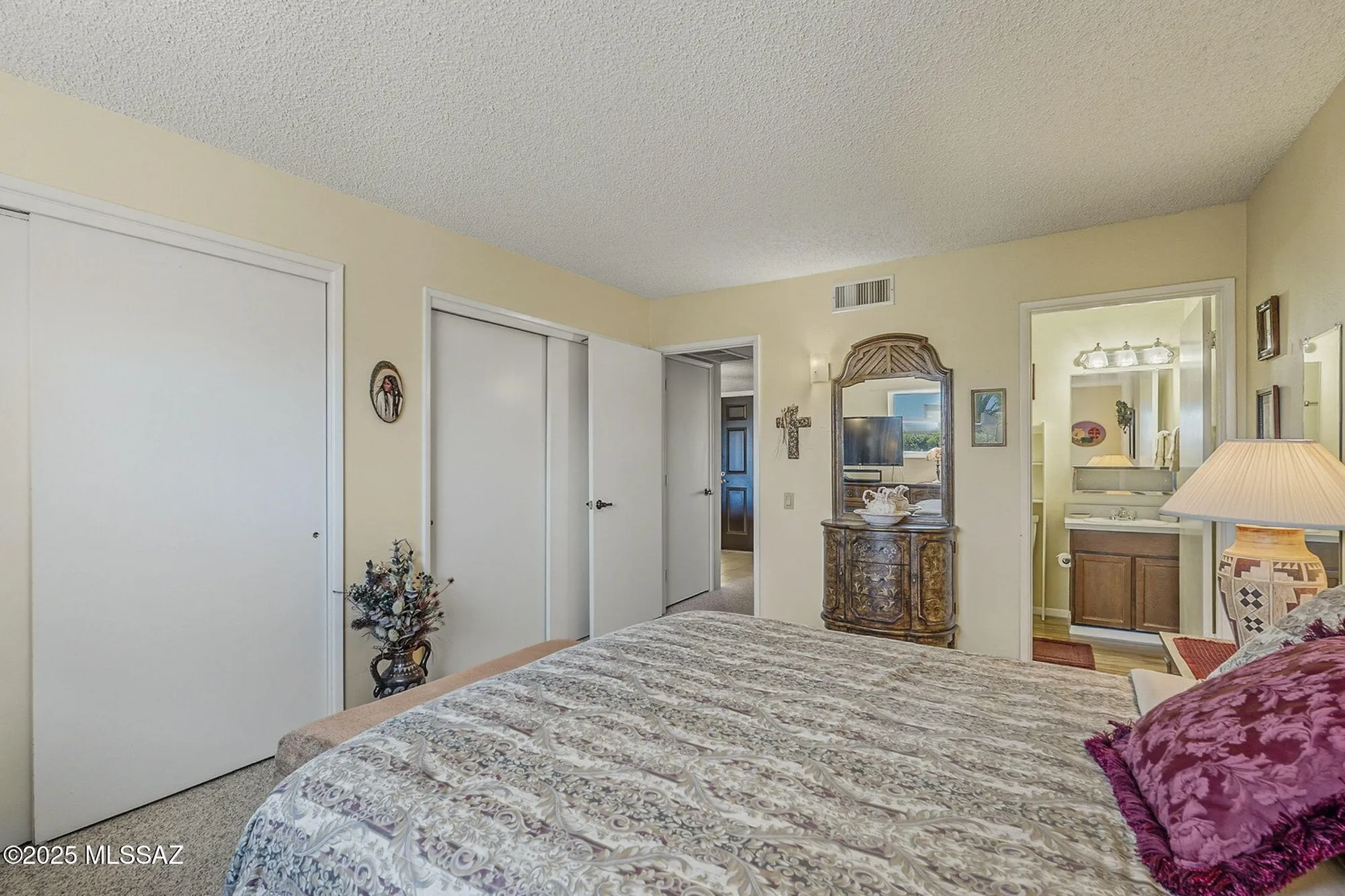 Property Slideshow image 20 of 35 | 1319 s desert meadows cir, Green Valley, AZ, 85614