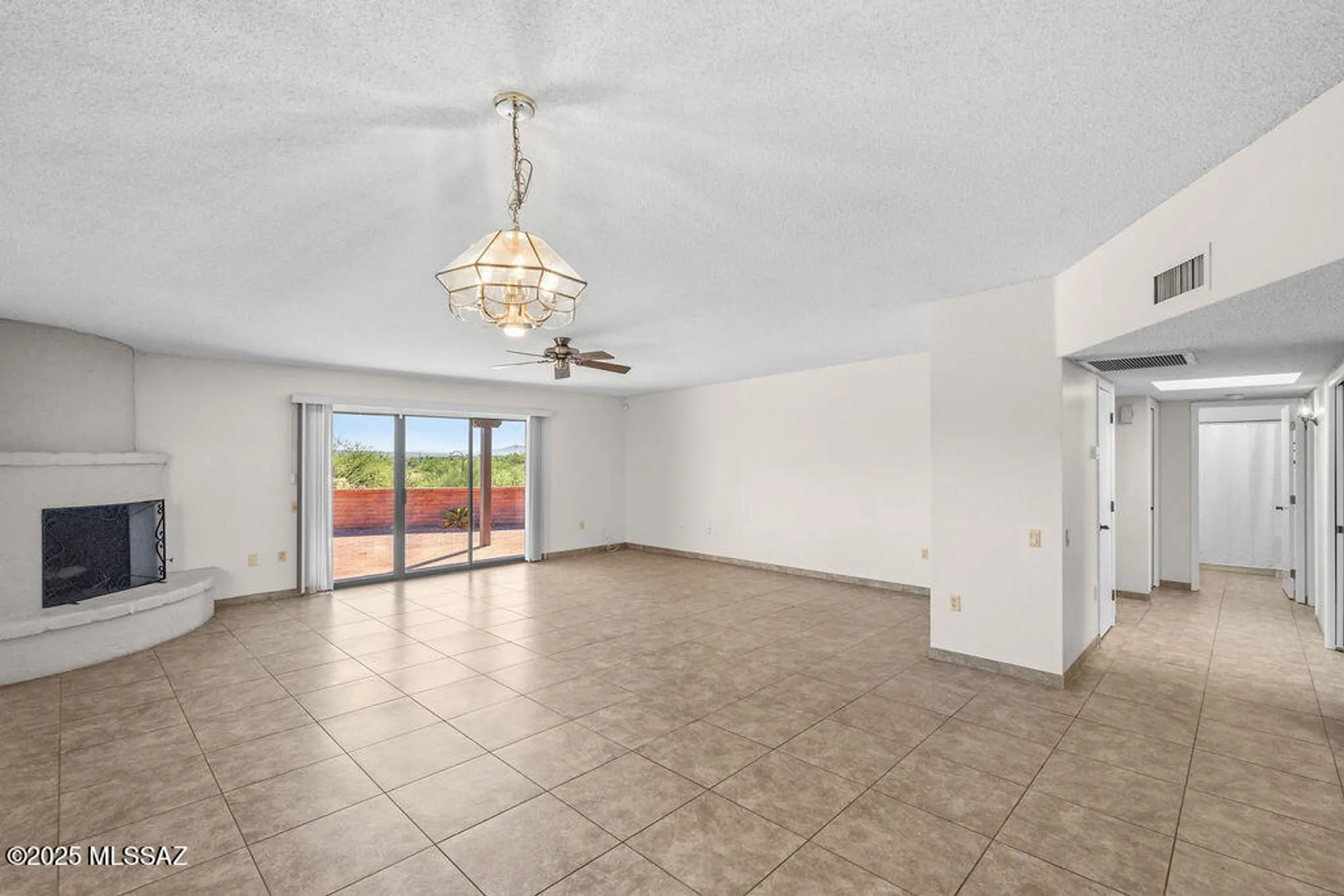 Property Slideshow image 13 of 46 | 1001 w calle de pitahaya, Green Valley, AZ, 85622
