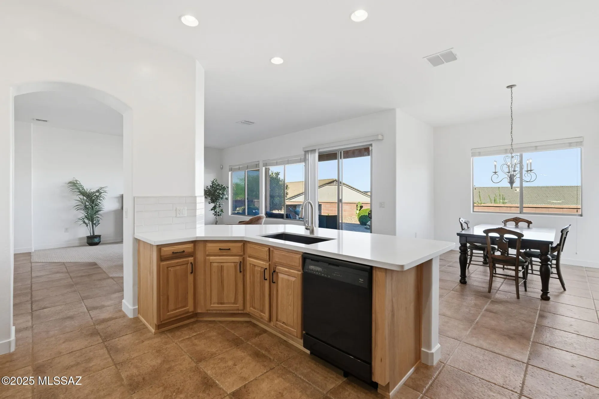 Property Slideshow image 2 of 49 | 2316 w calle balaustre, Green Valley, AZ, 85622