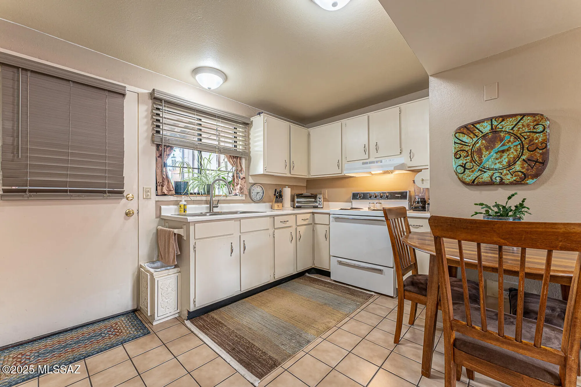 Property Slideshow image 11 of 26 | 189 s paseo pena c, Green Valley, AZ, 85614