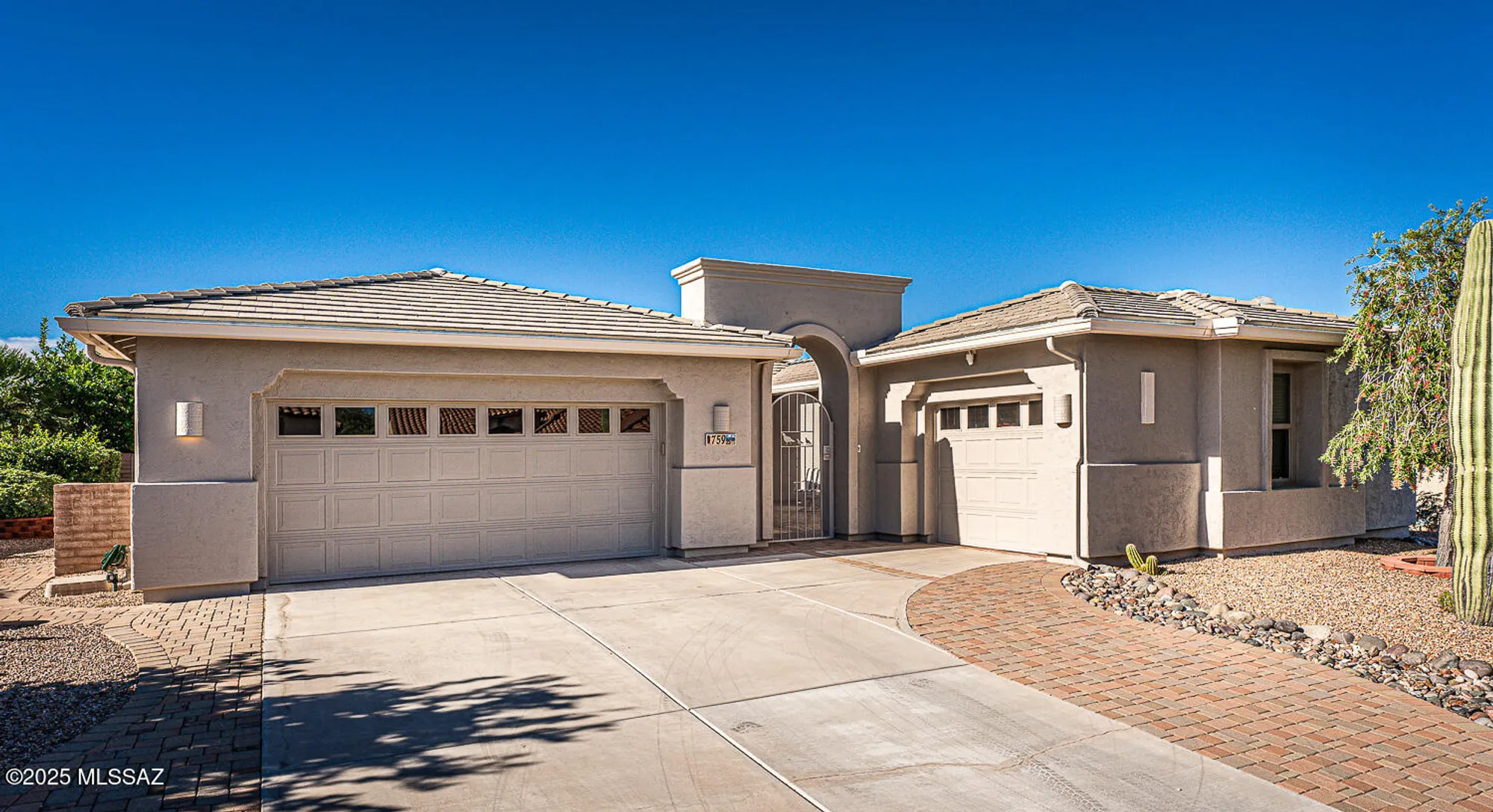 Property Slideshow image 2 of 48 | 759 n alexis loop, Green Valley, AZ, 85614