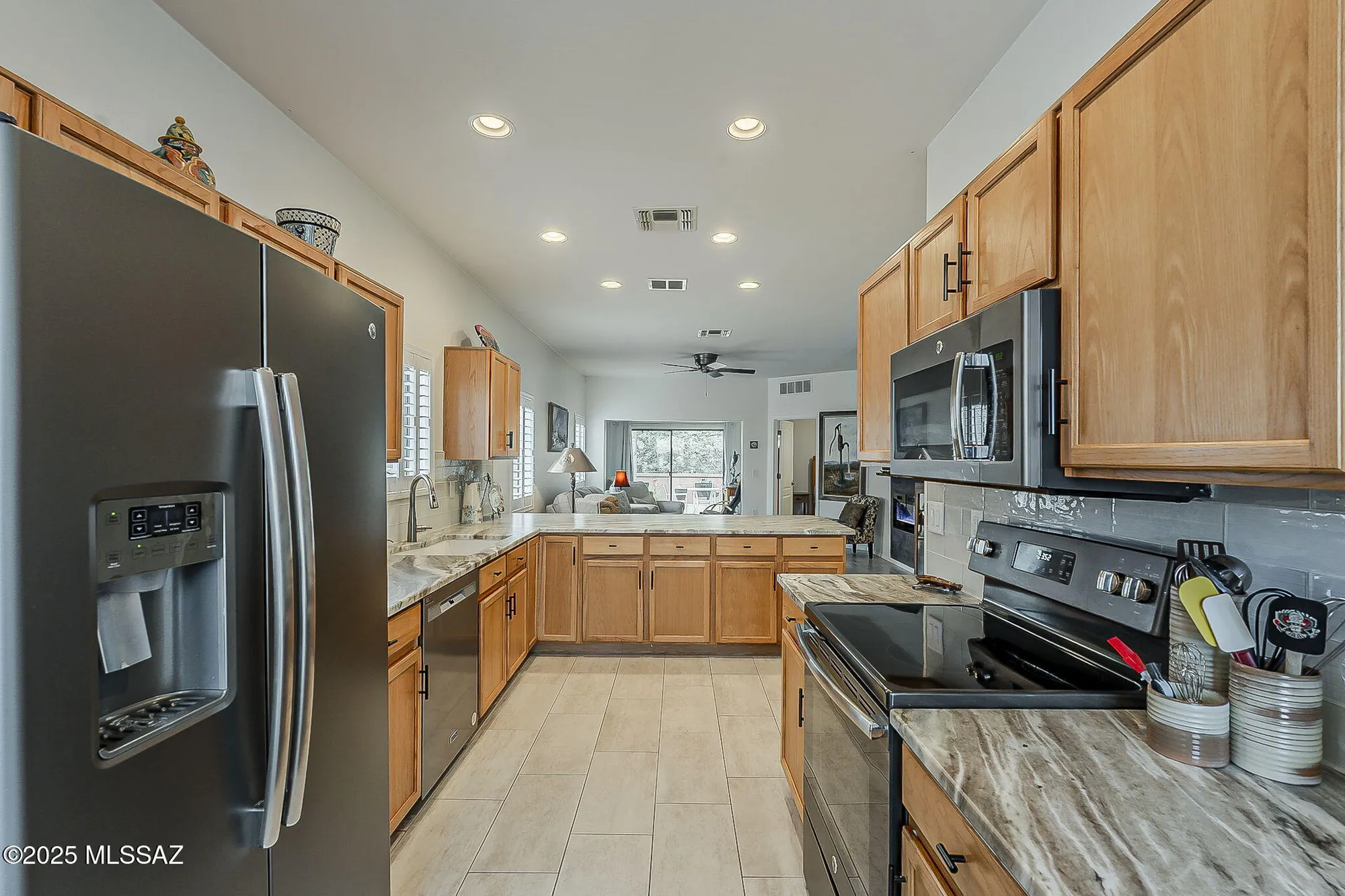 Property Slideshow image 10 of 26 | 235 n running spring dr, Green Valley, AZ, 85614