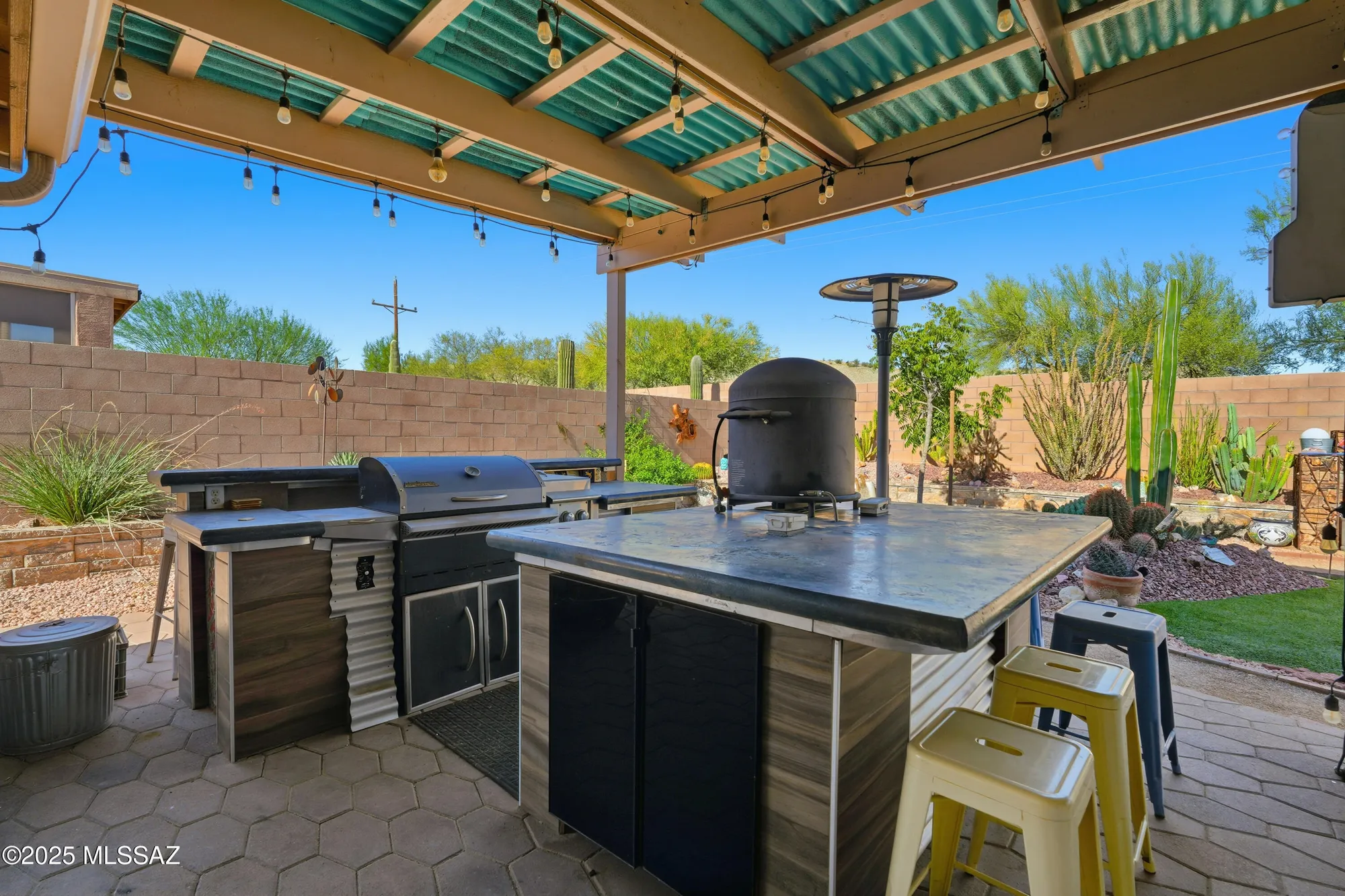 Property Slideshow image 8 of 43 | 760 w rio teras, Green Valley, AZ, 85614
