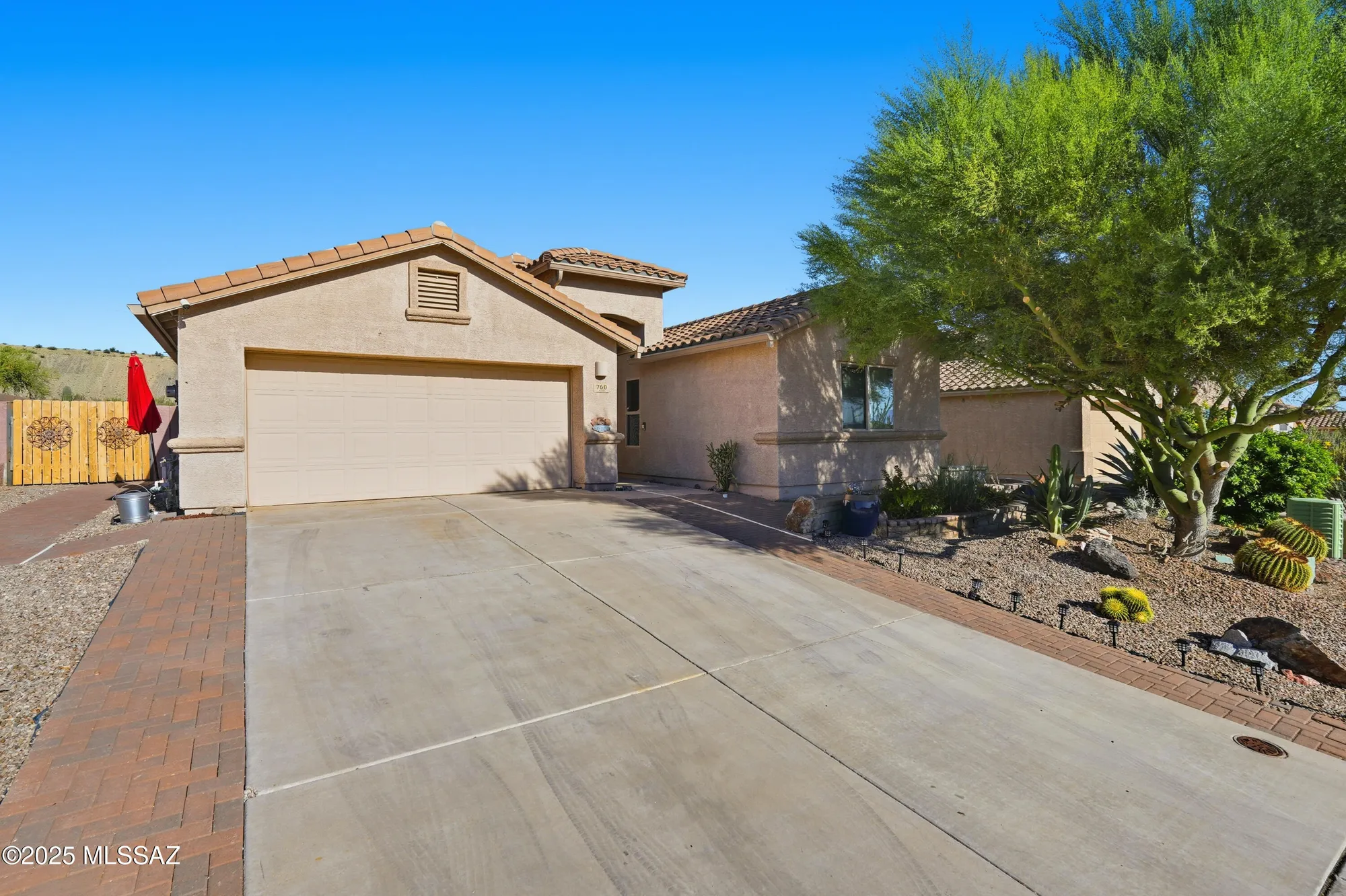 Property Slideshow image 2 of 43 | 760 w rio teras, Green Valley, AZ, 85614
