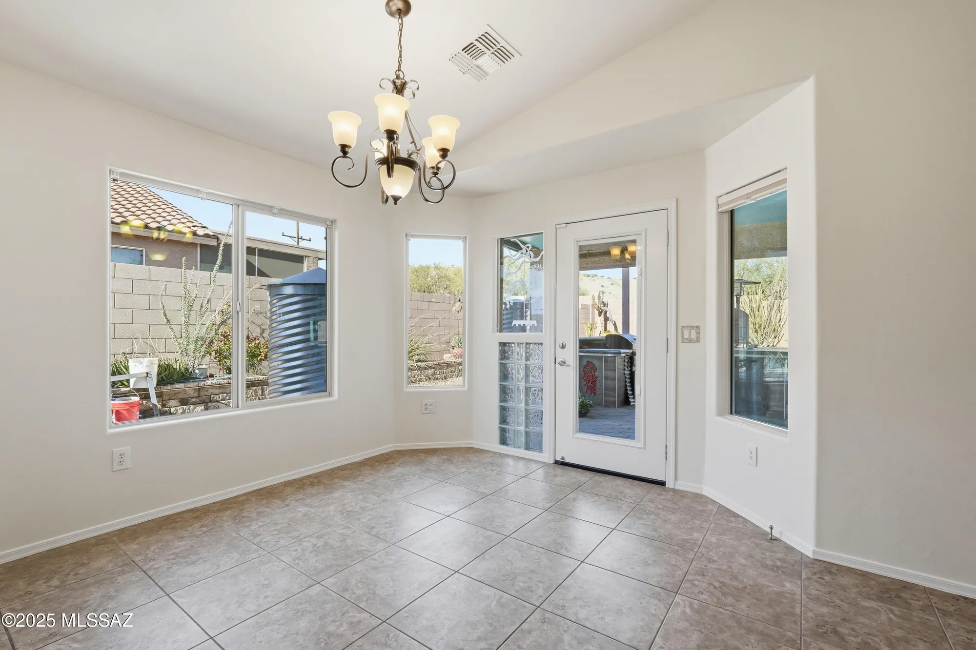 Property Slideshow image 15 of 43 | 760 w rio teras, Green Valley, AZ, 85614
